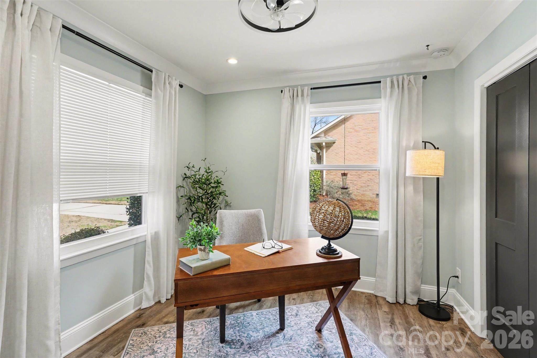 4119 Wall Street