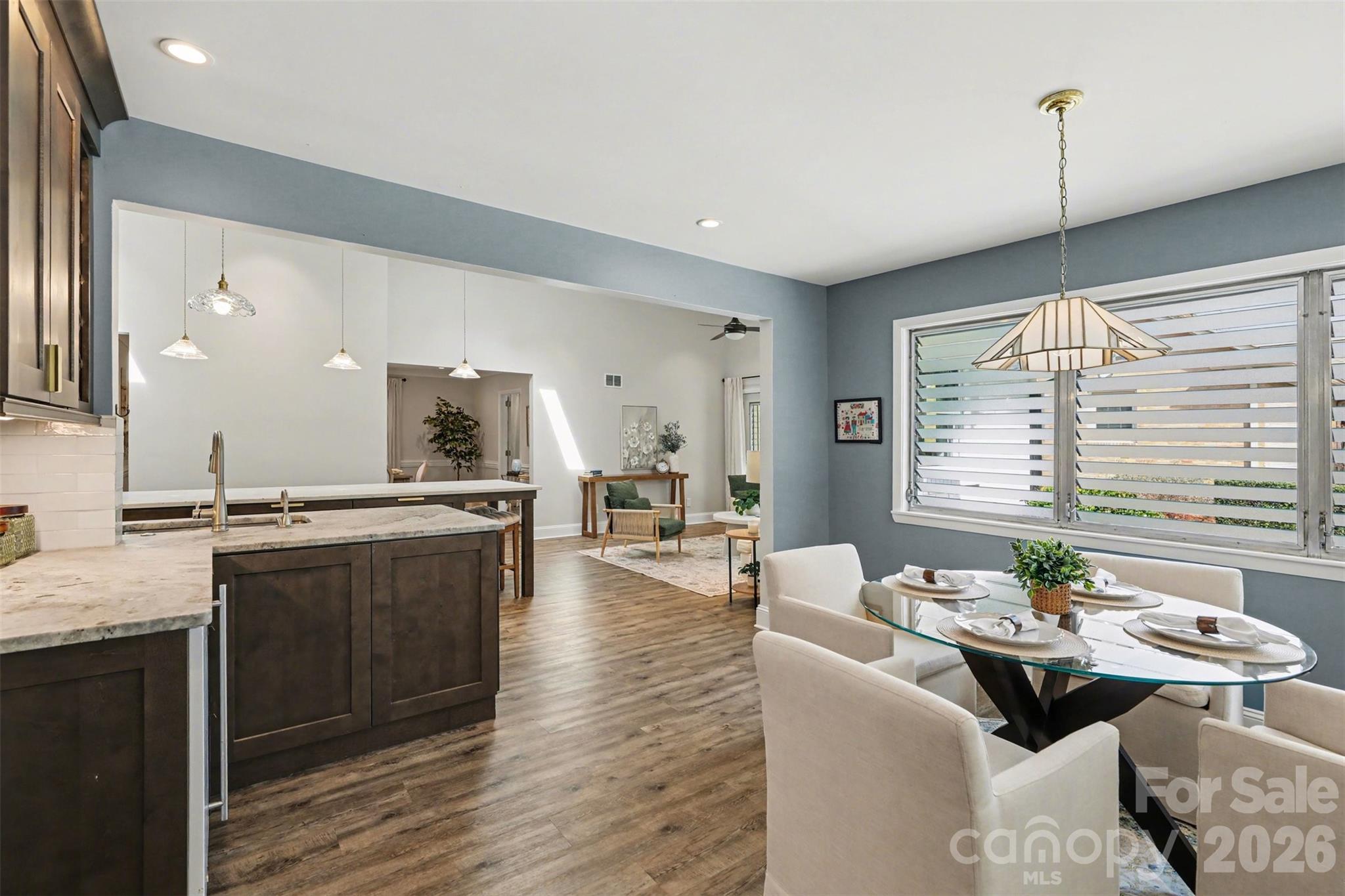 4119 Wall Street