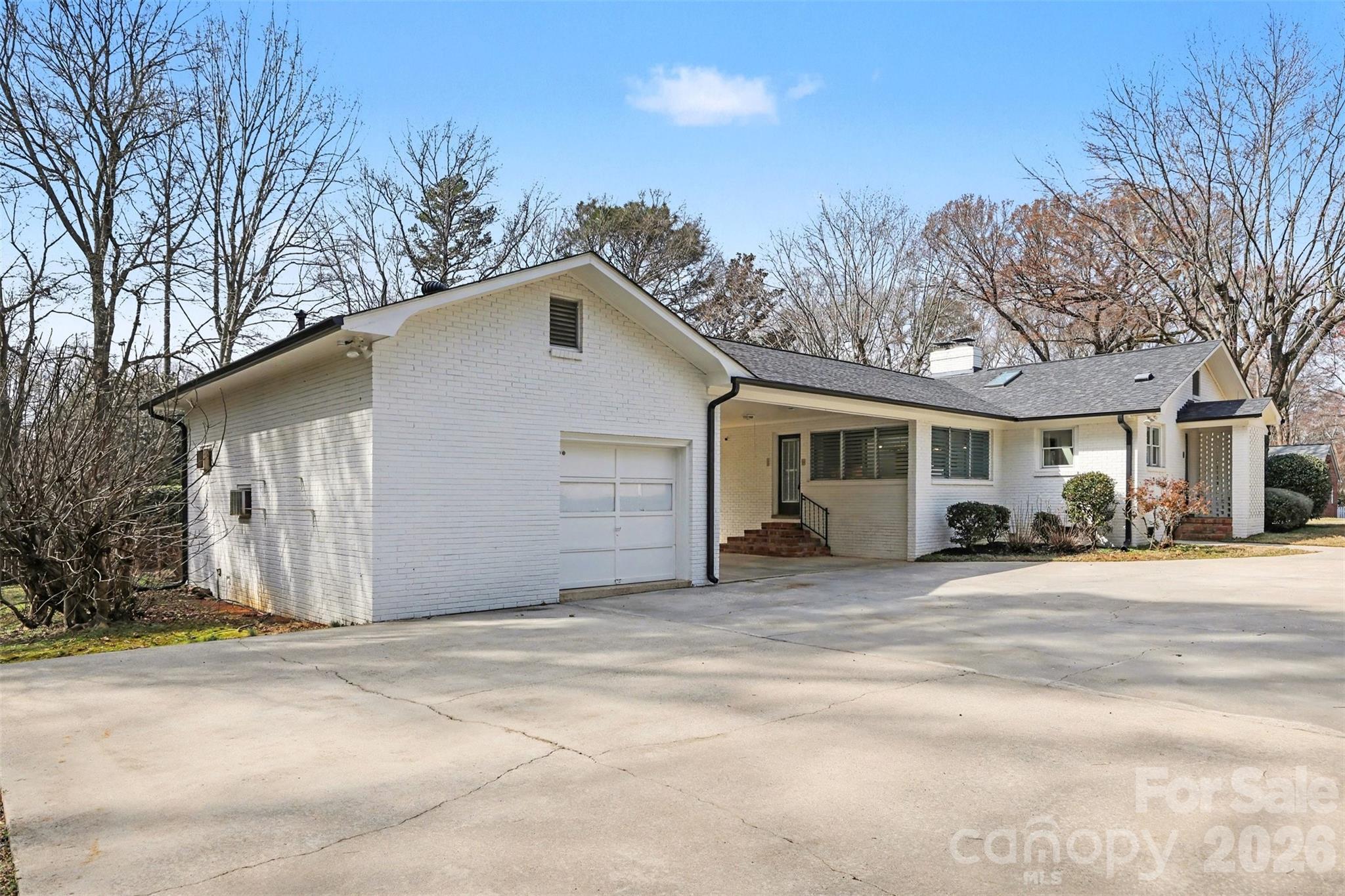 4119 Wall Street