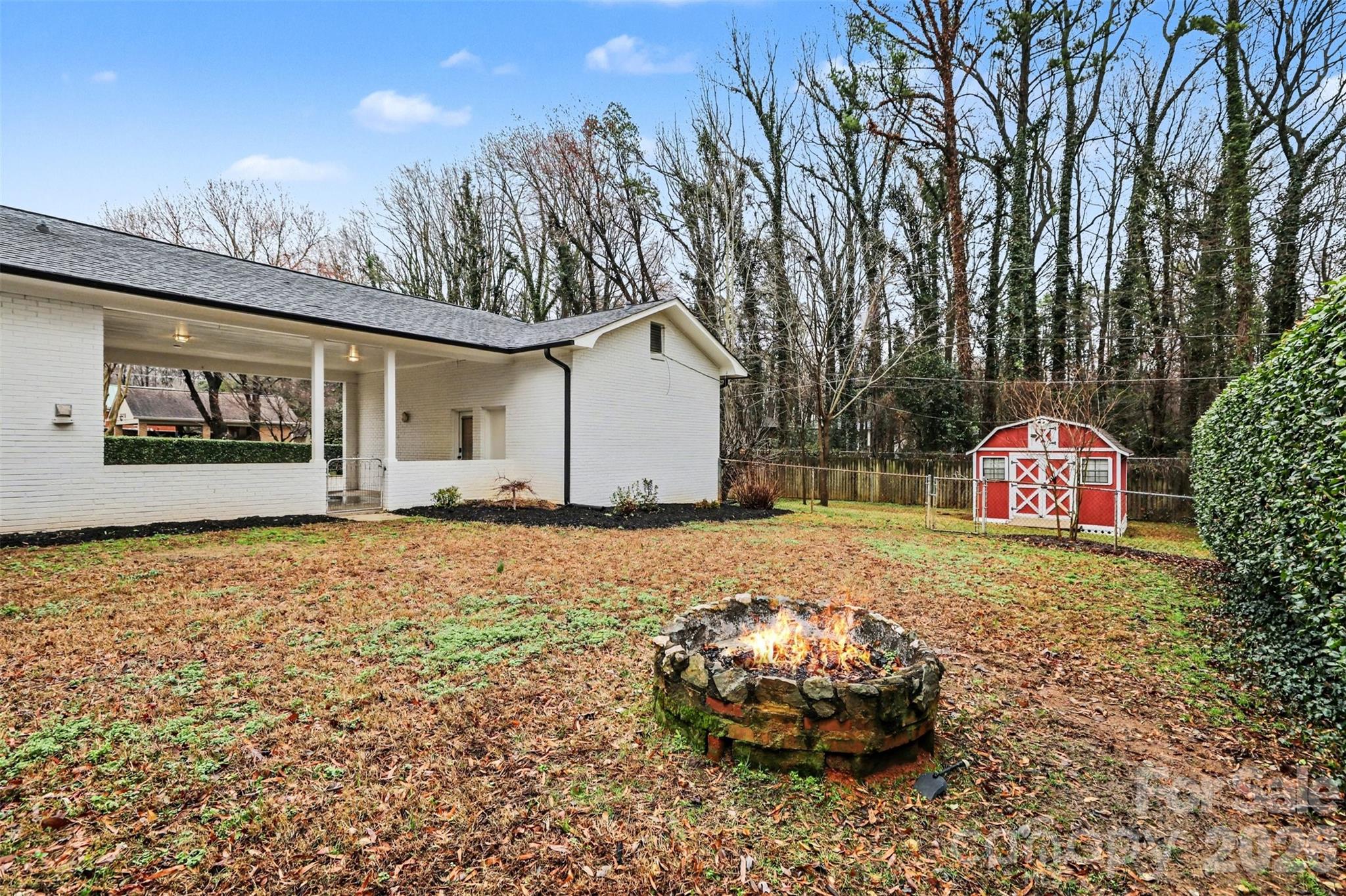 4119 Wall Street