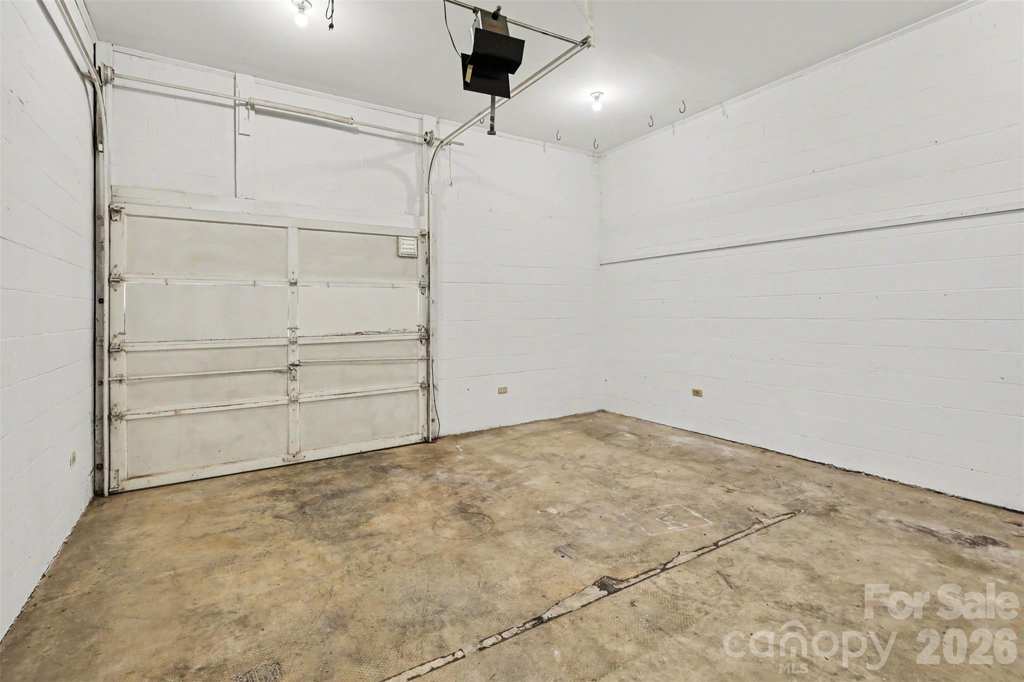 4119 Wall Street
