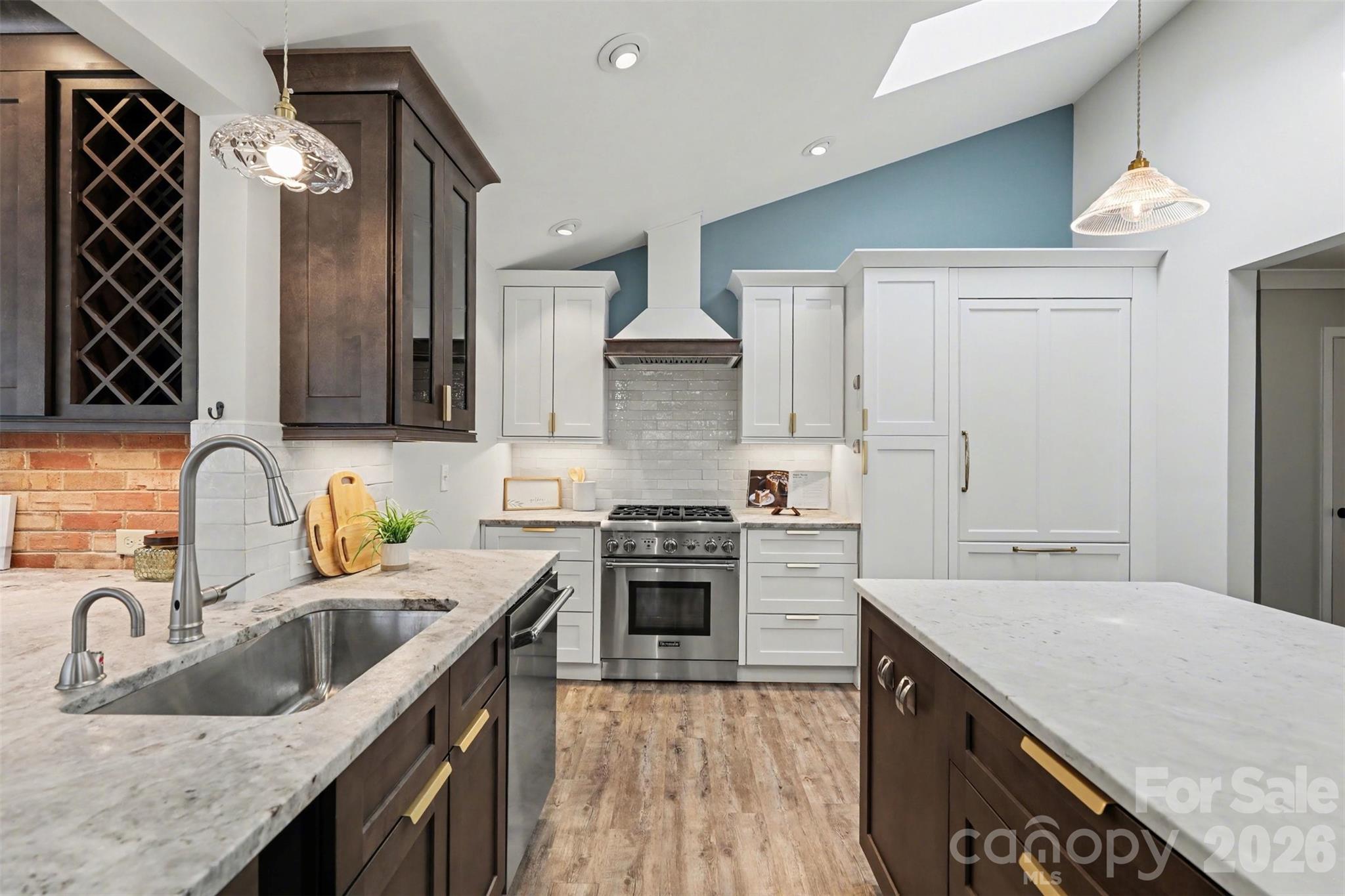 4119 Wall Street