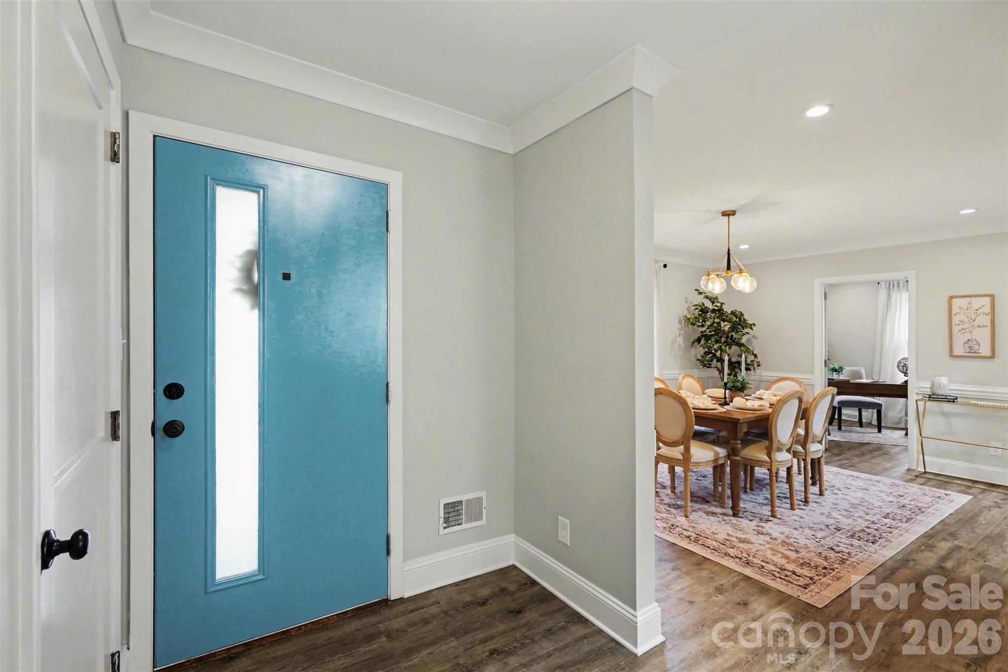 4119 Wall Street