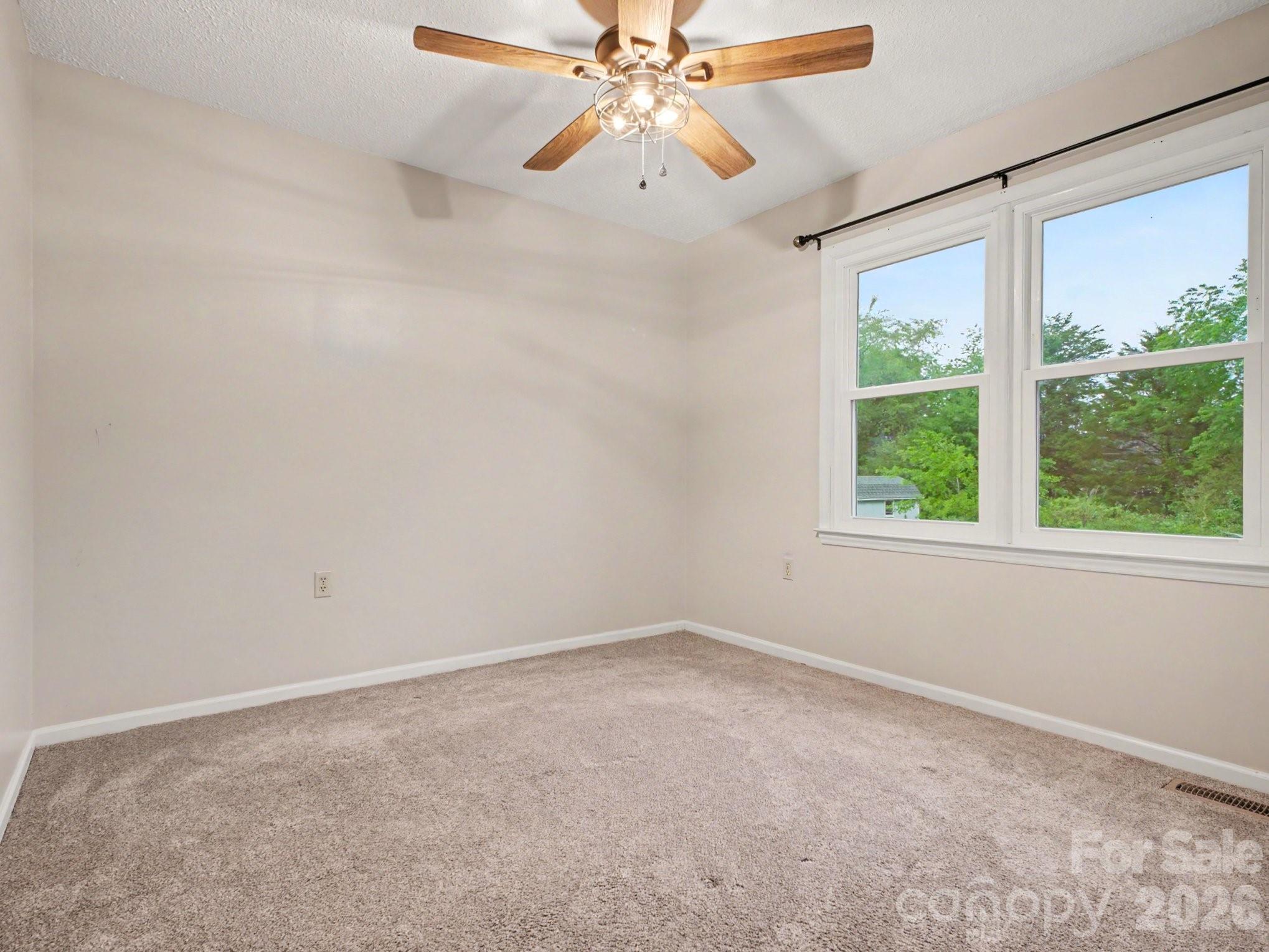 3361 47th Avenue Place NE