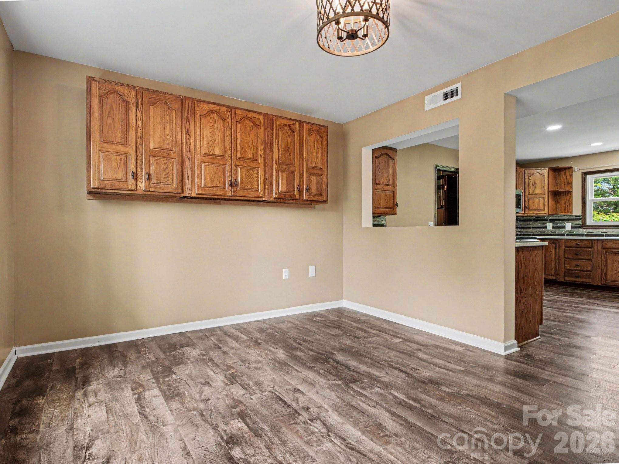 3361 47th Avenue Place NE