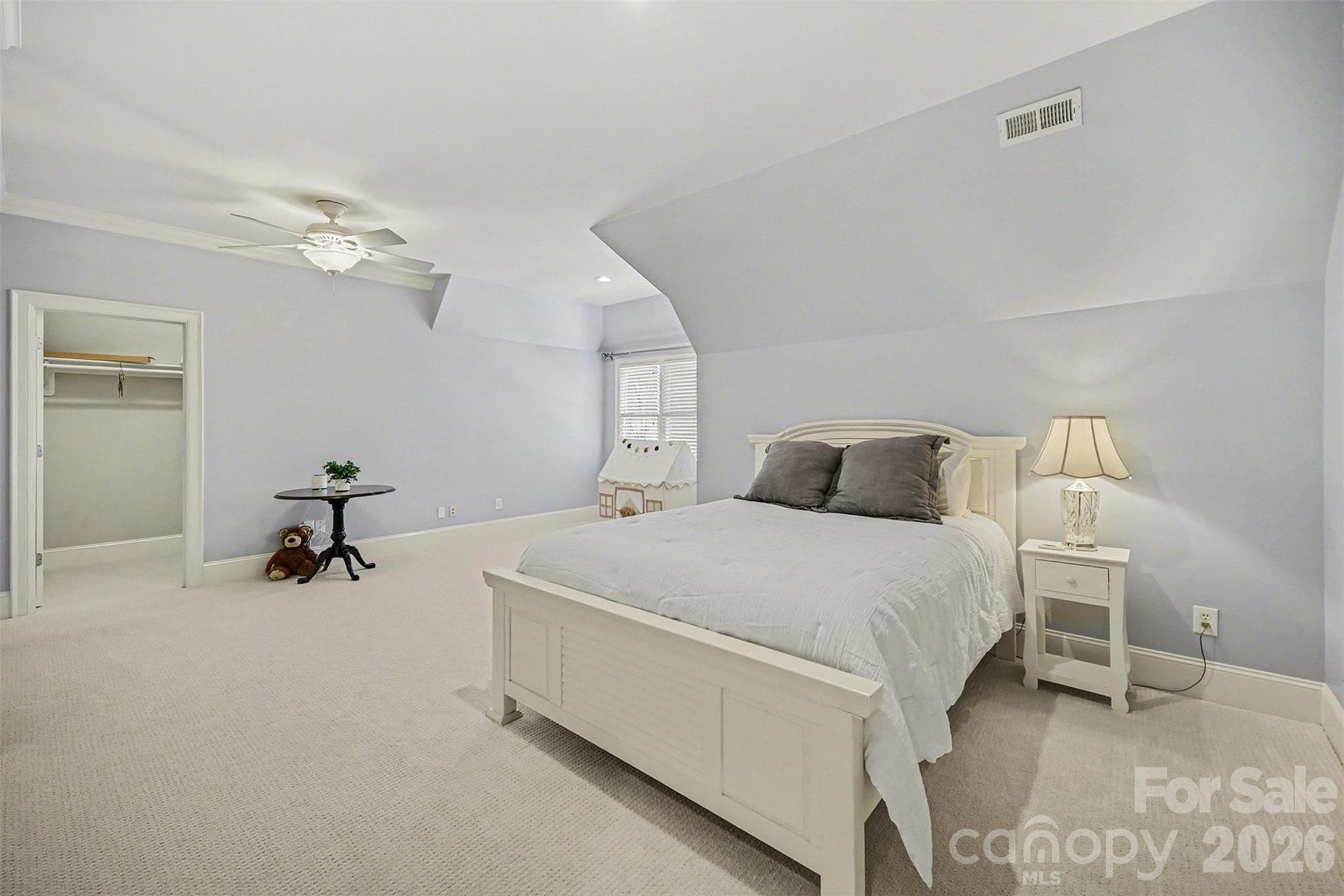 401 Wingfoot Drive