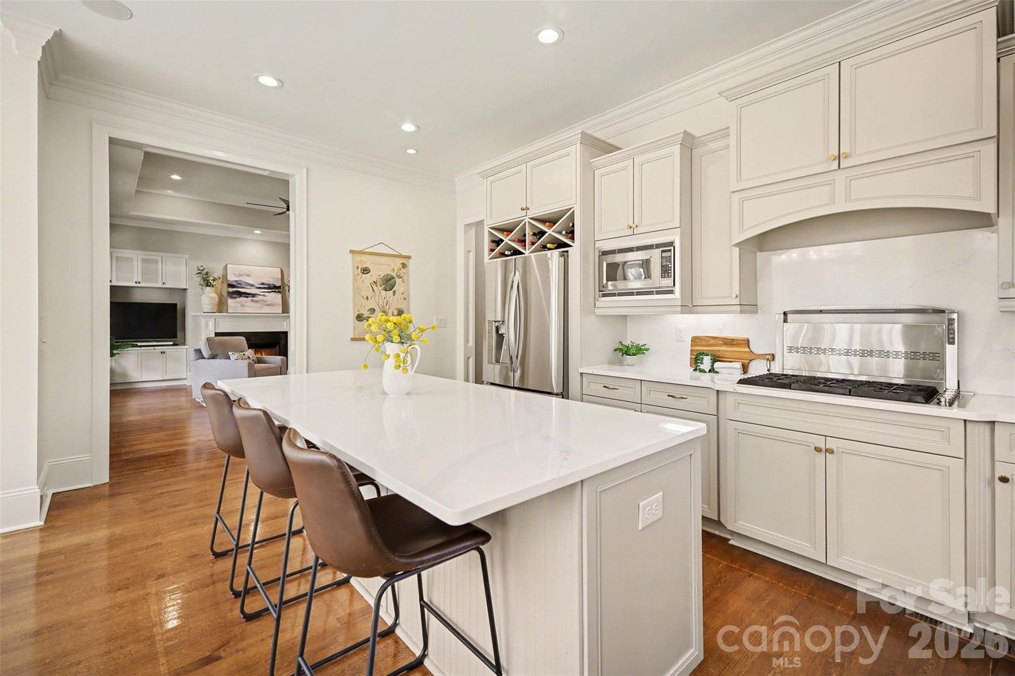 401 Wingfoot Drive