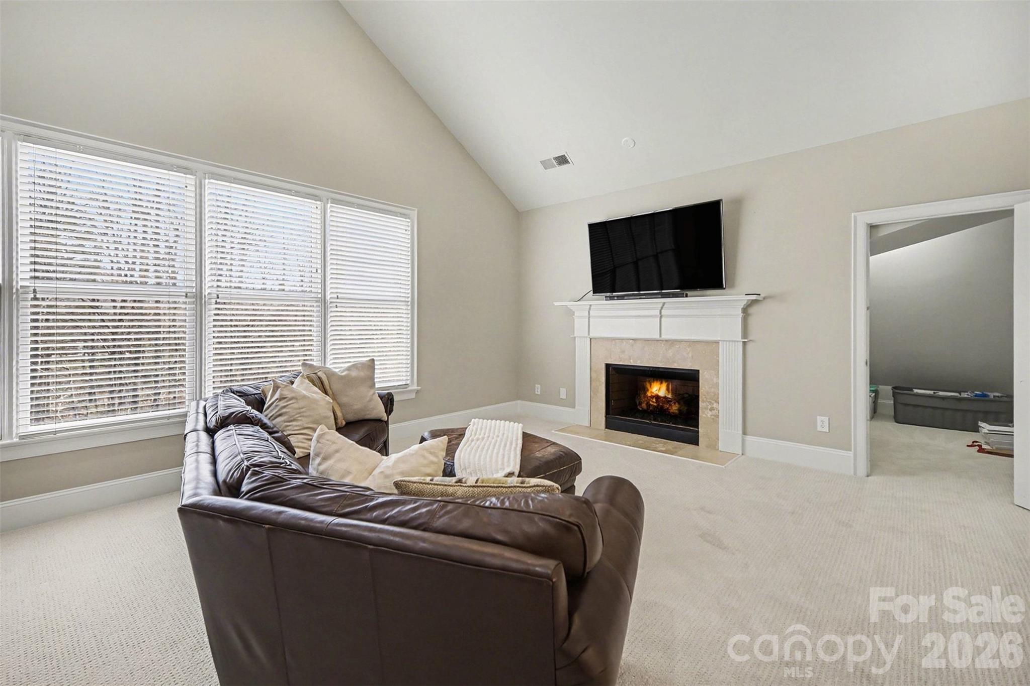 401 Wingfoot Drive