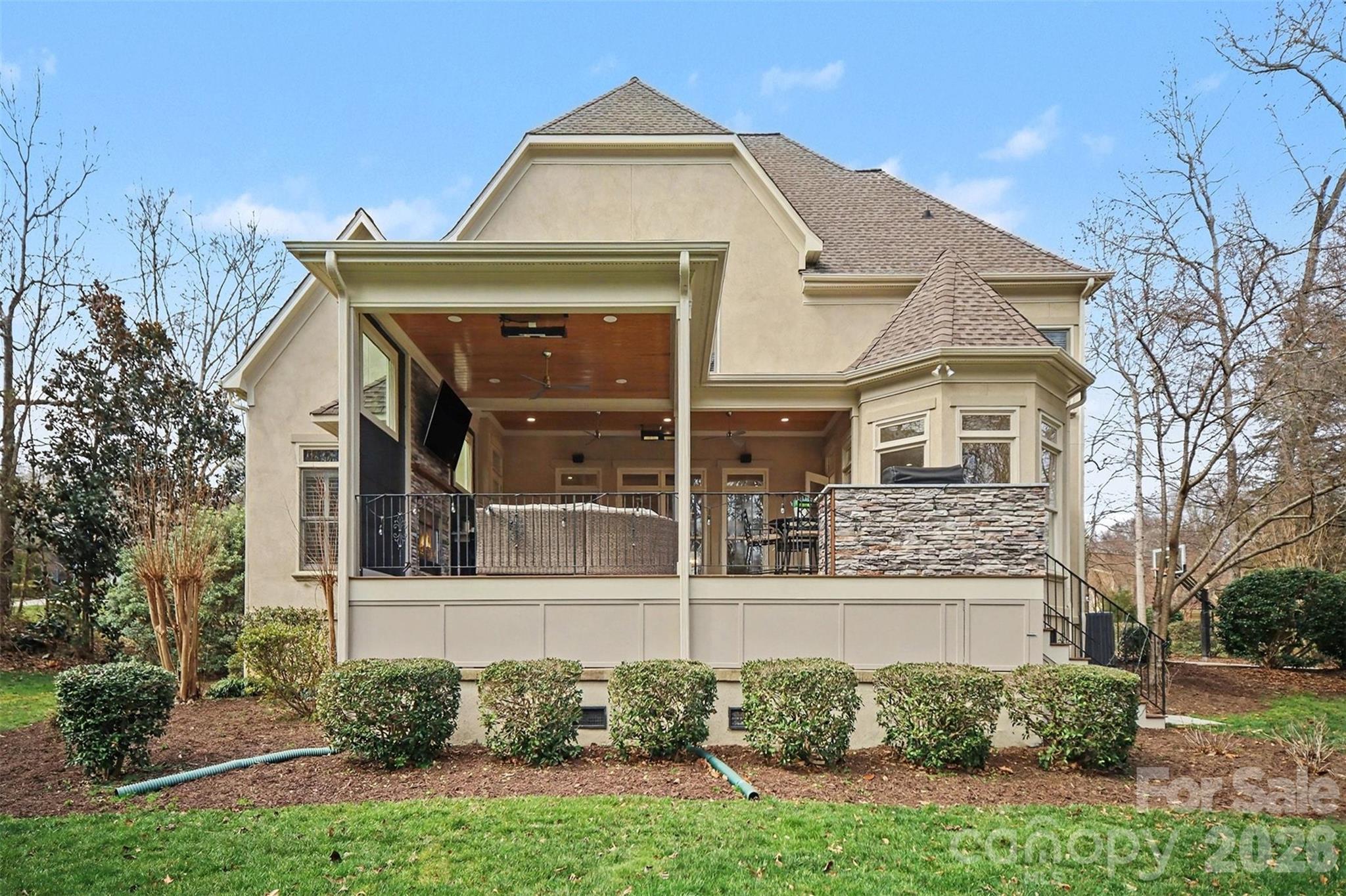 401 Wingfoot Drive