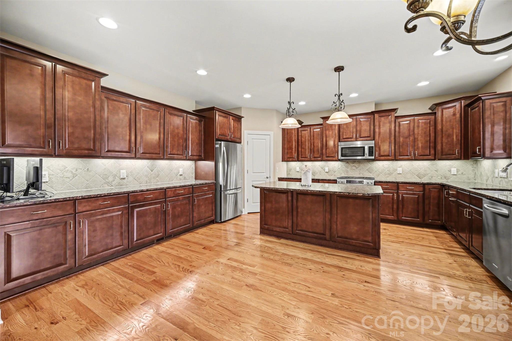 1139 Moray Court