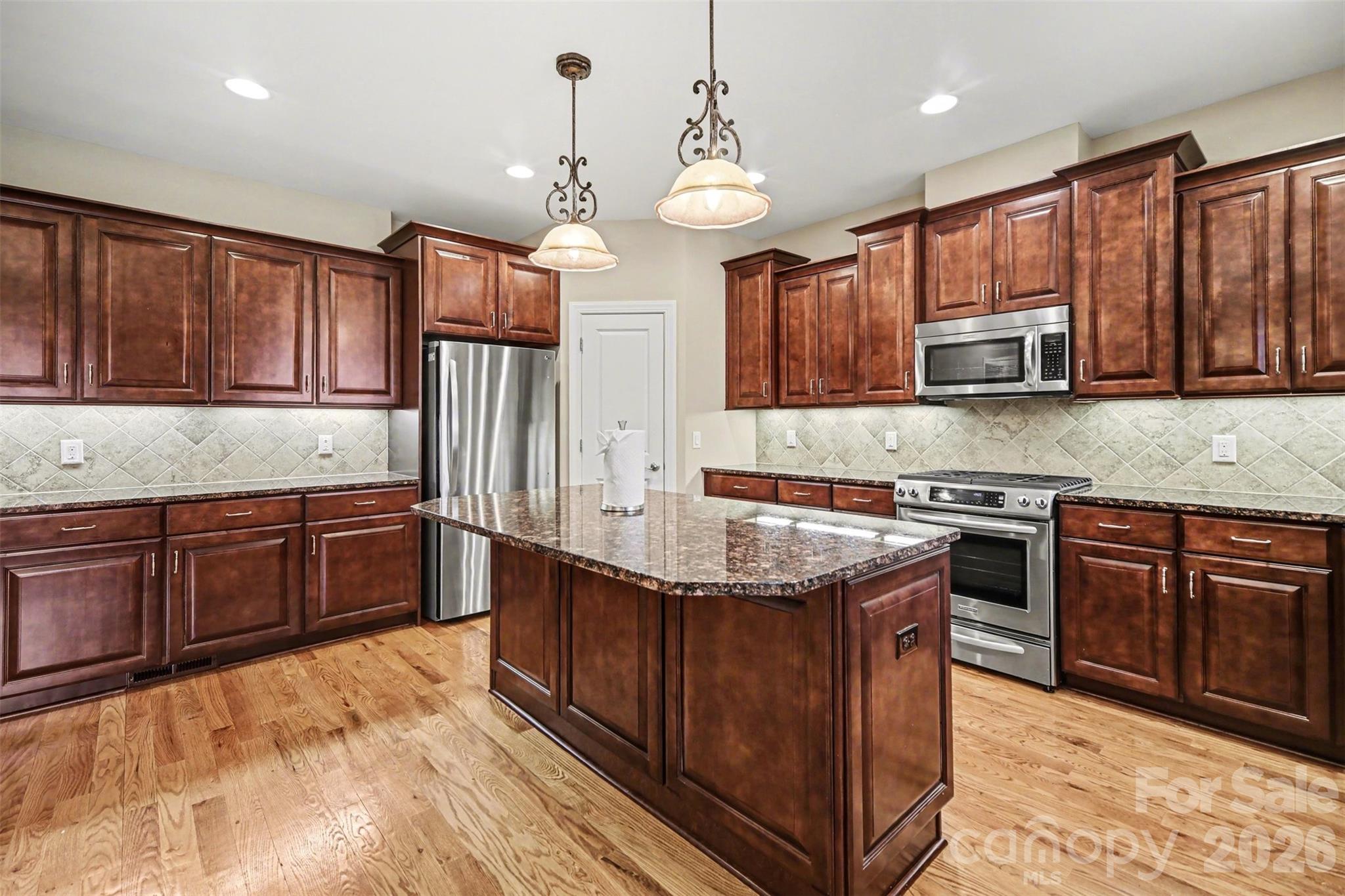 1139 Moray Court
