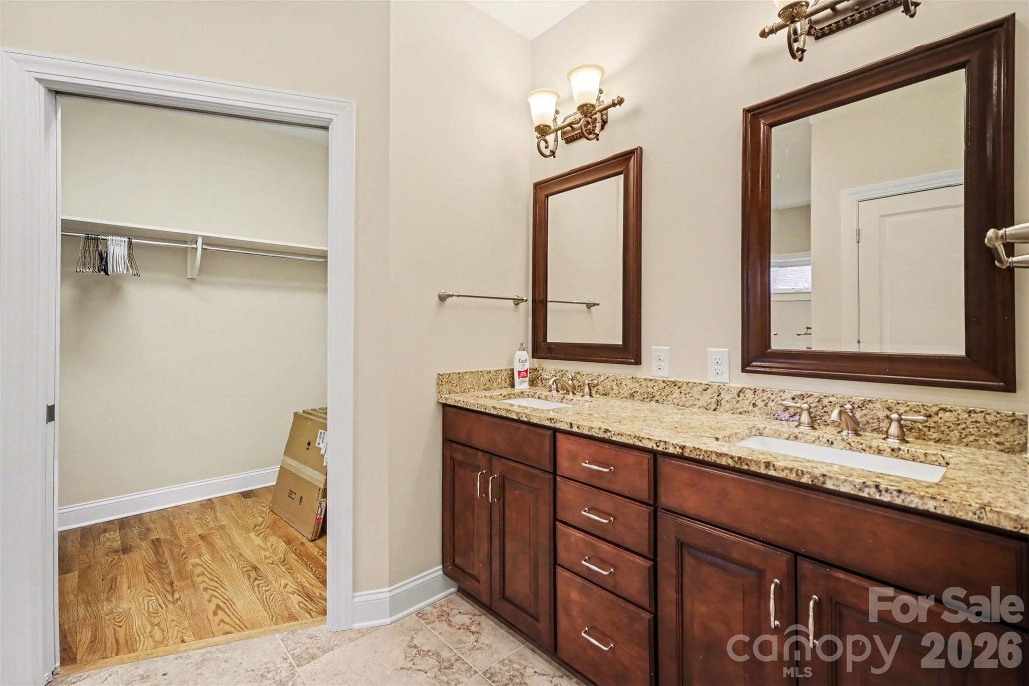 1139 Moray Court