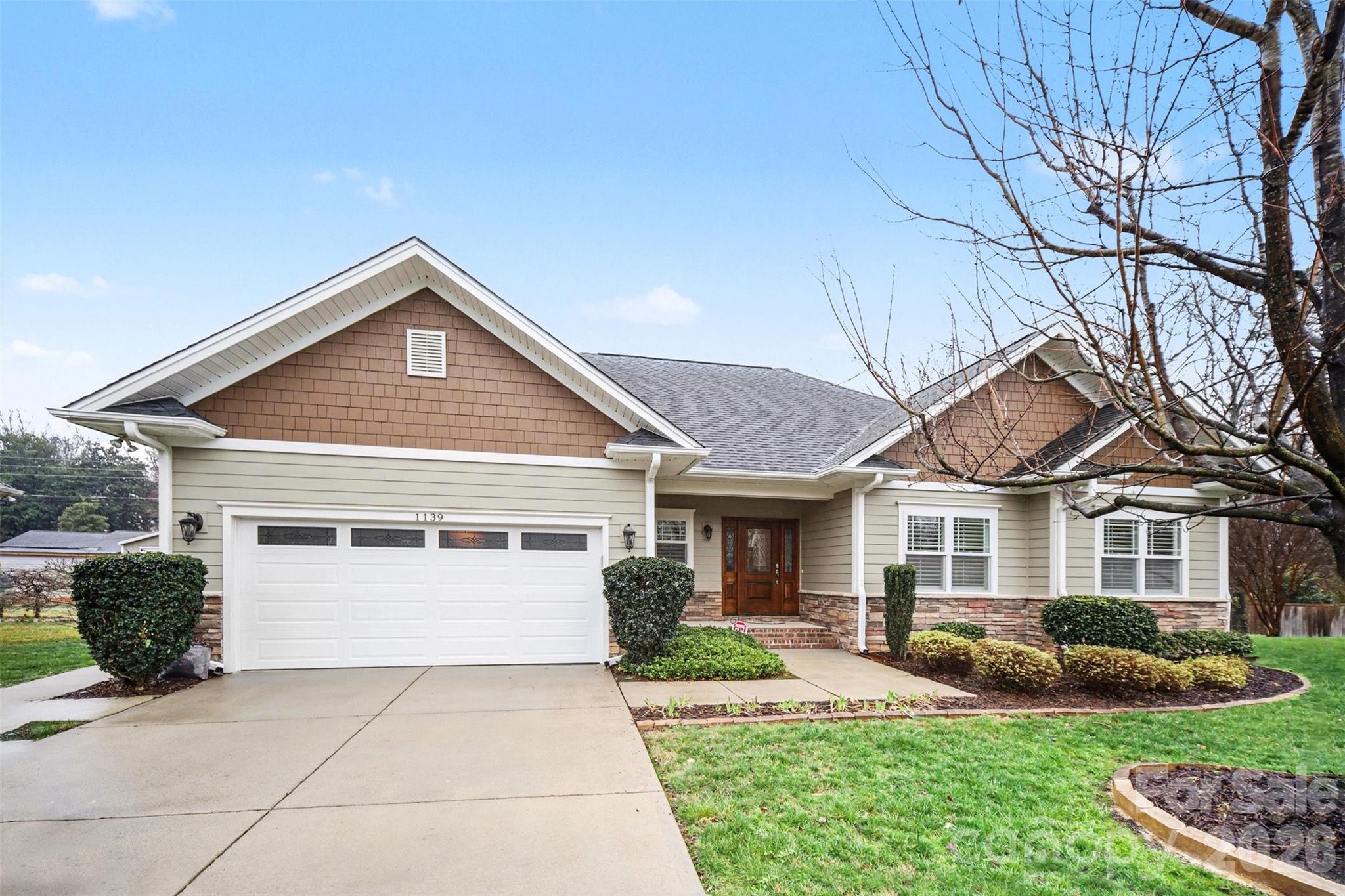 1139 Moray Court