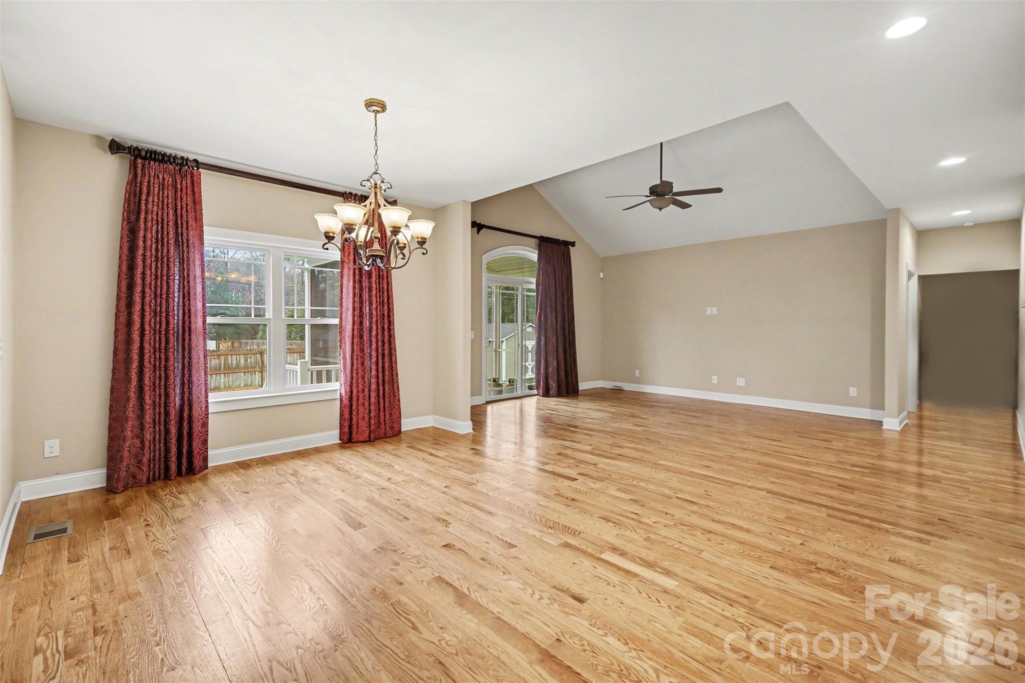 1139 Moray Court