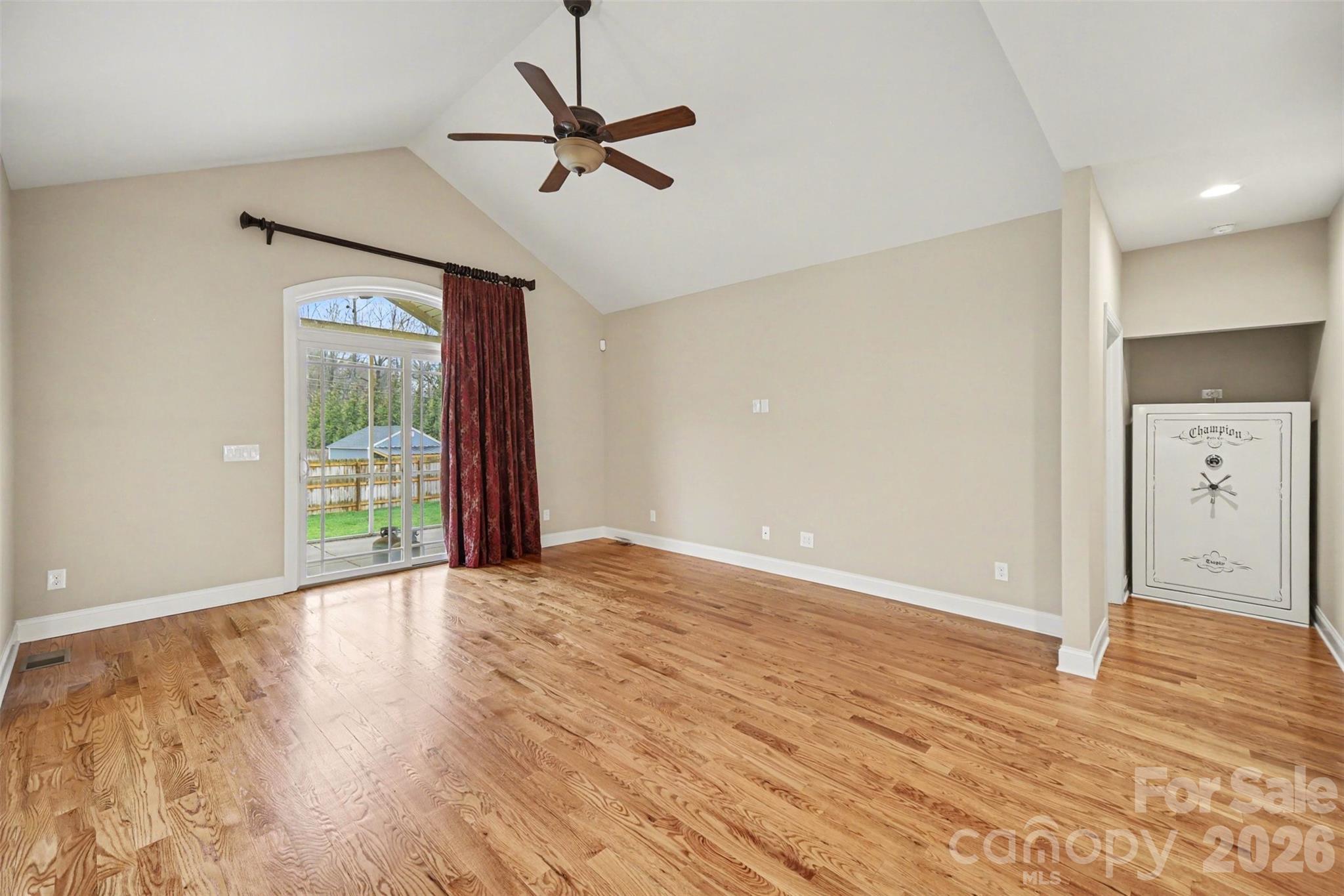 1139 Moray Court