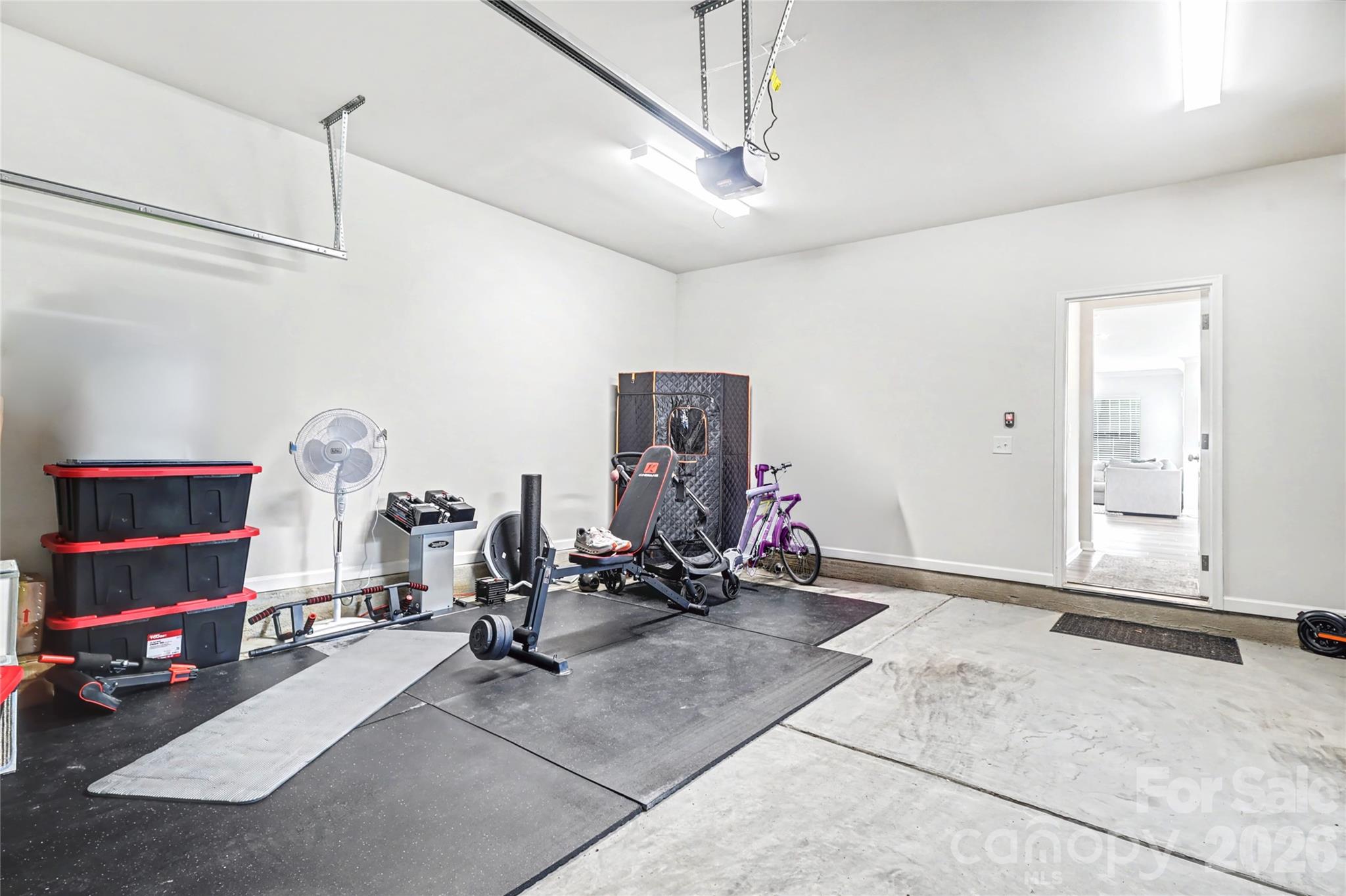 106 Renny Alley