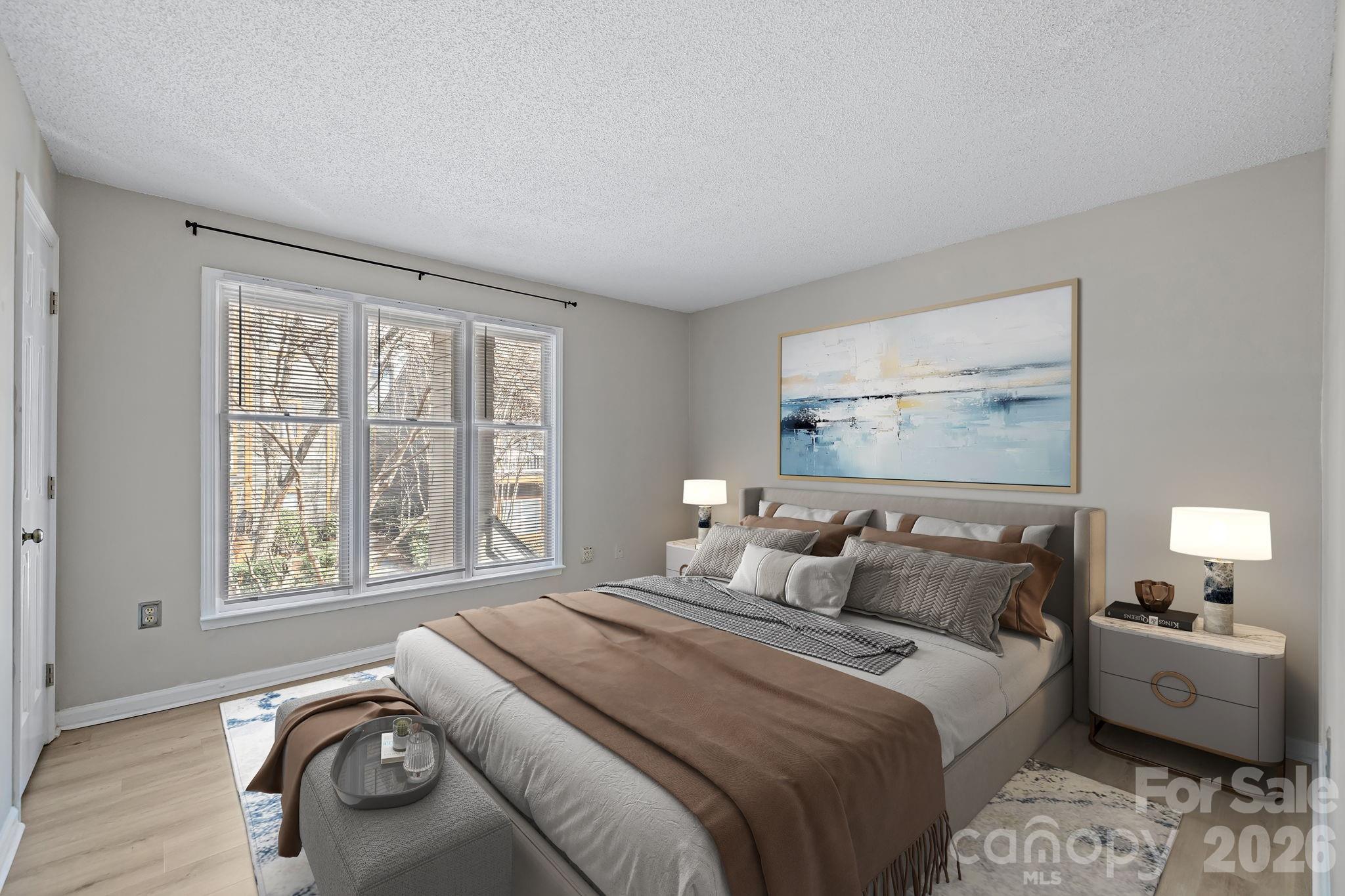 427 W 8th Street Unit: 104
