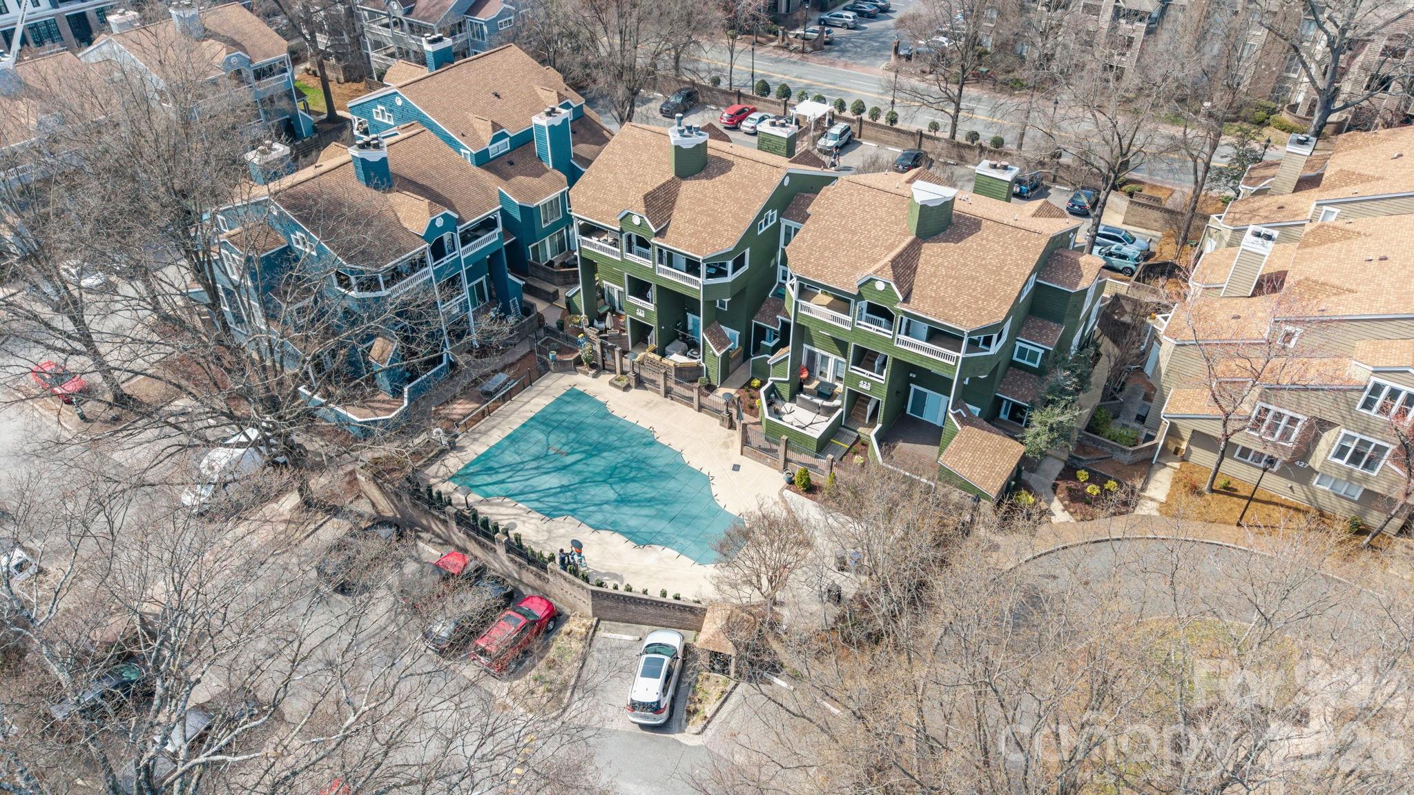 427 W 8th Street Unit: 104