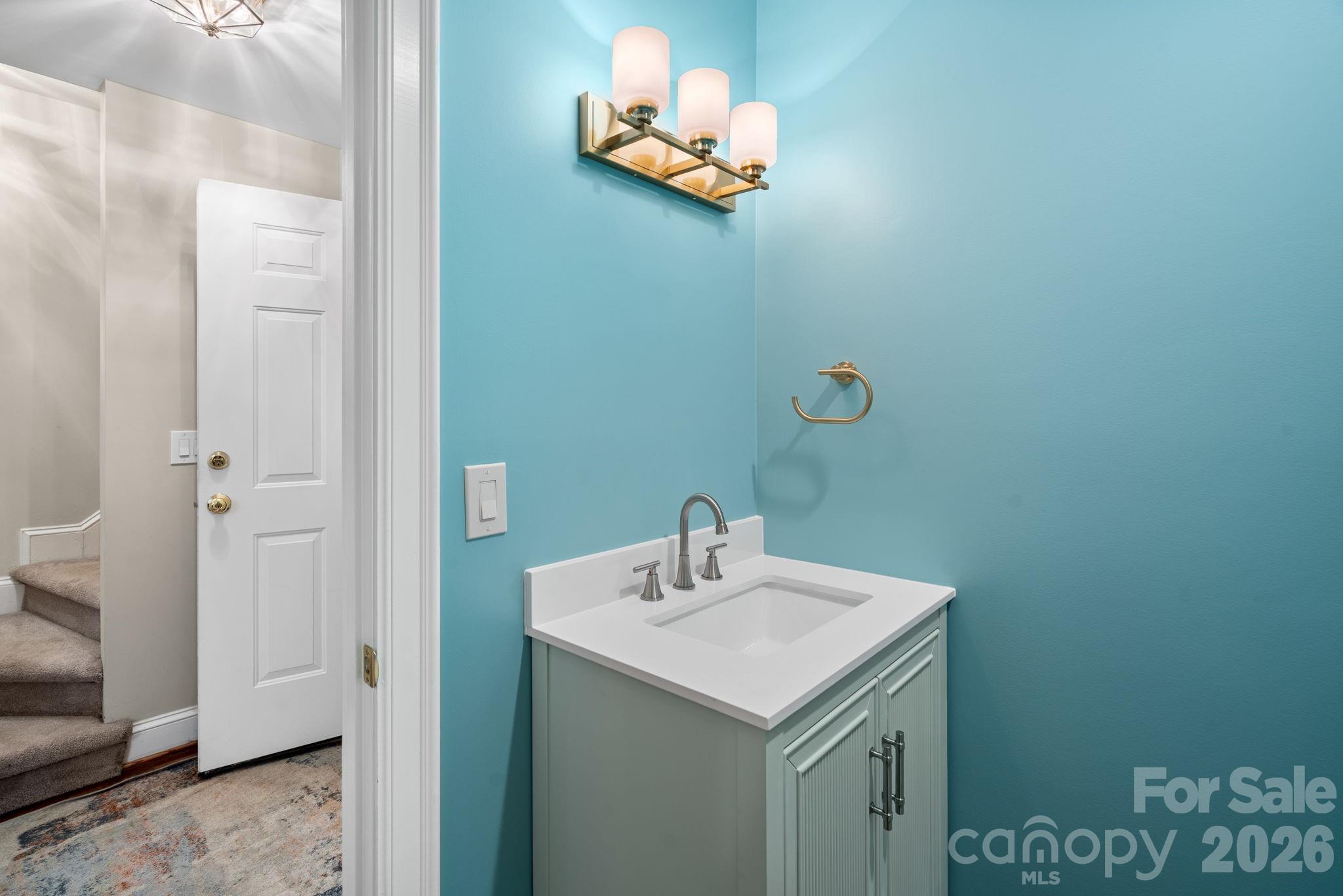 4517 Columbine Court