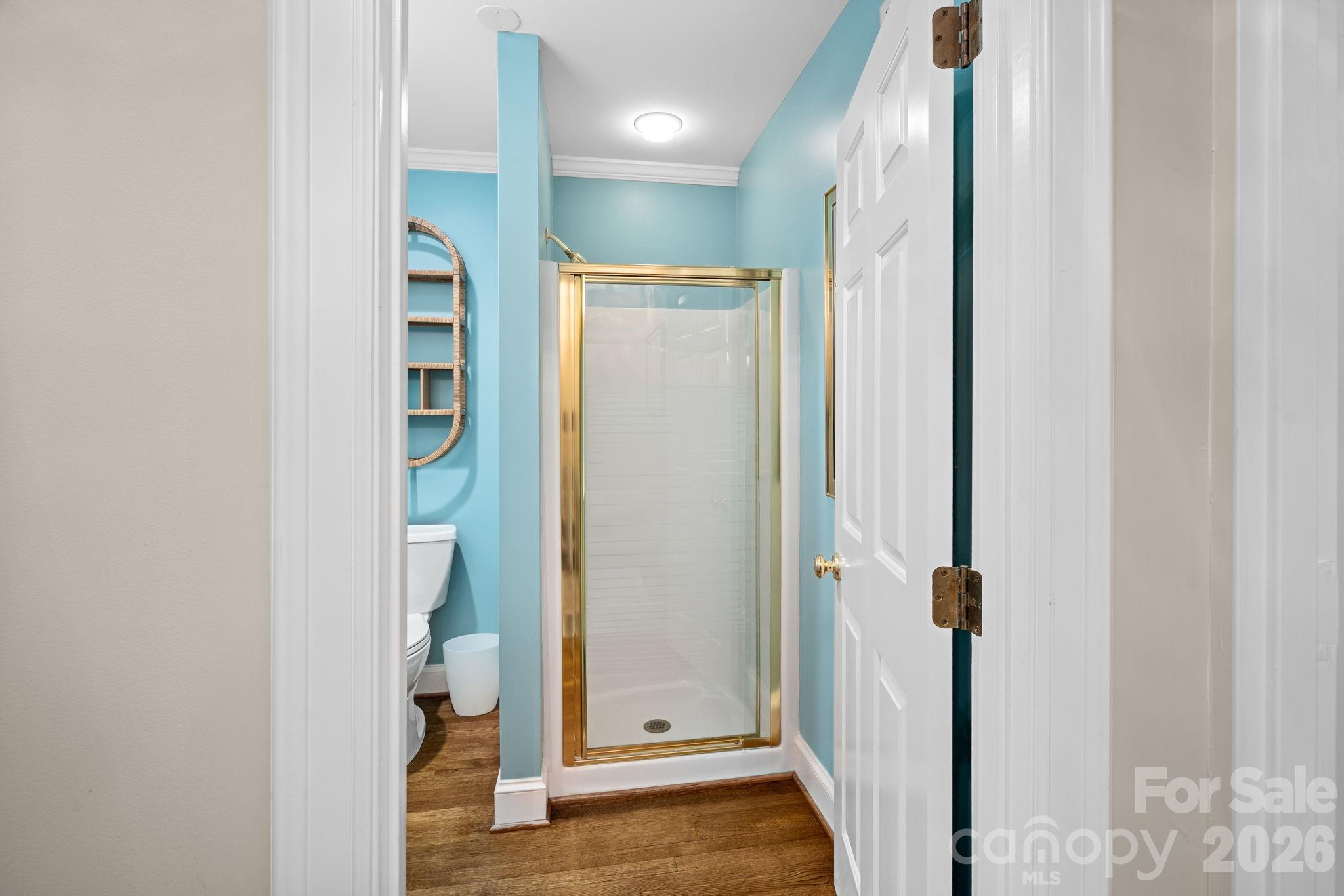 4517 Columbine Court
