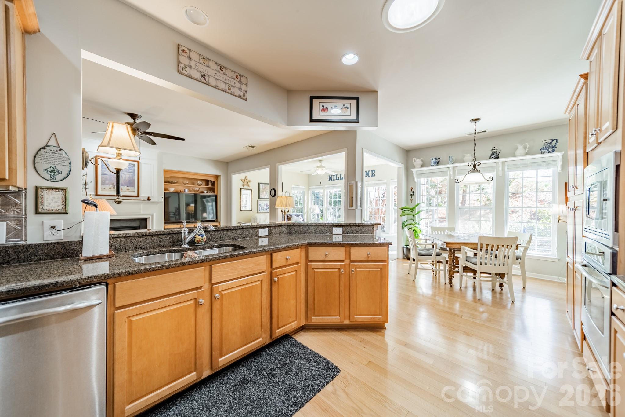 35047 Carnation Lane