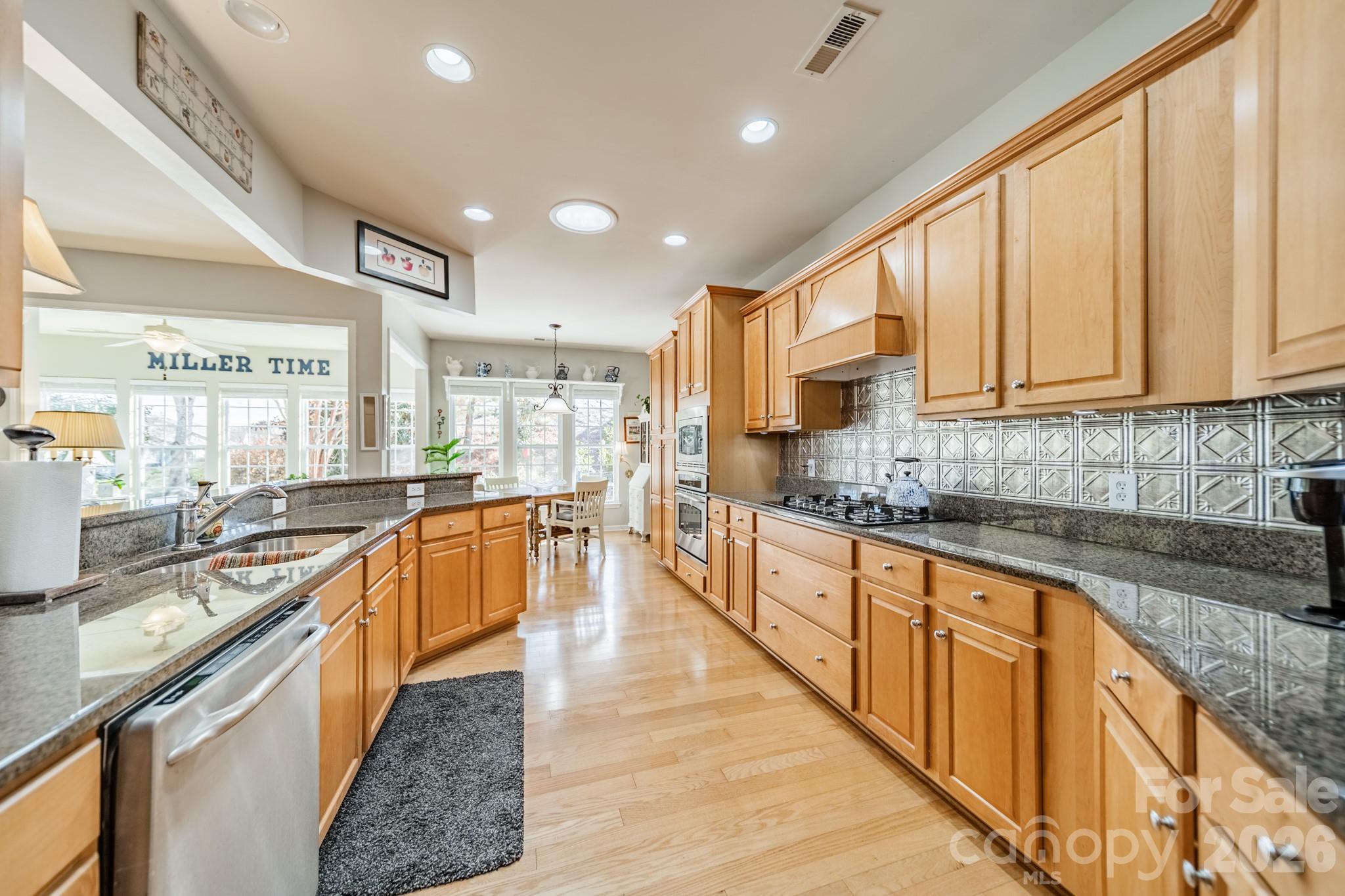 35047 Carnation Lane