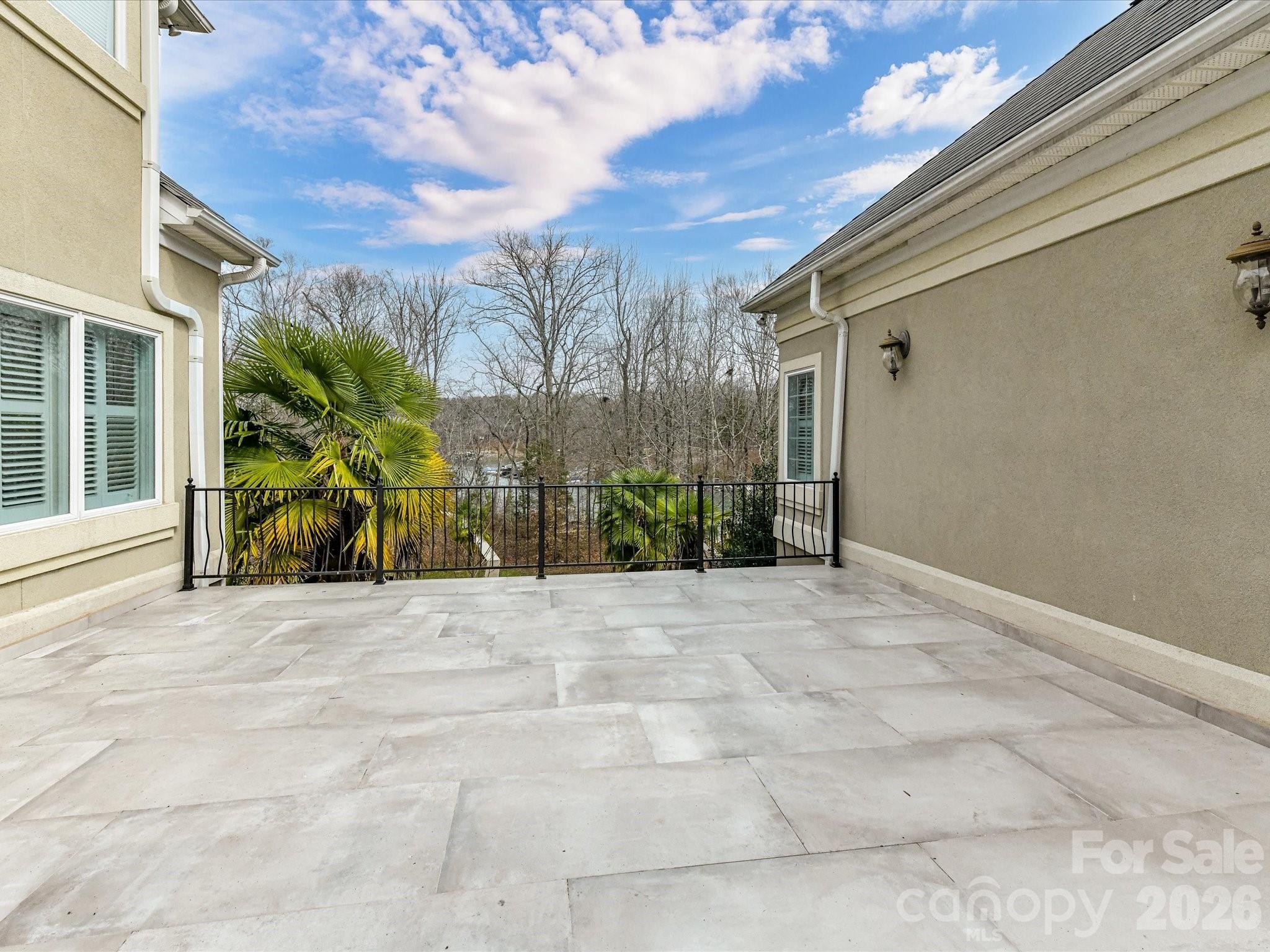 1805 Mt Isle Harbor Drive
