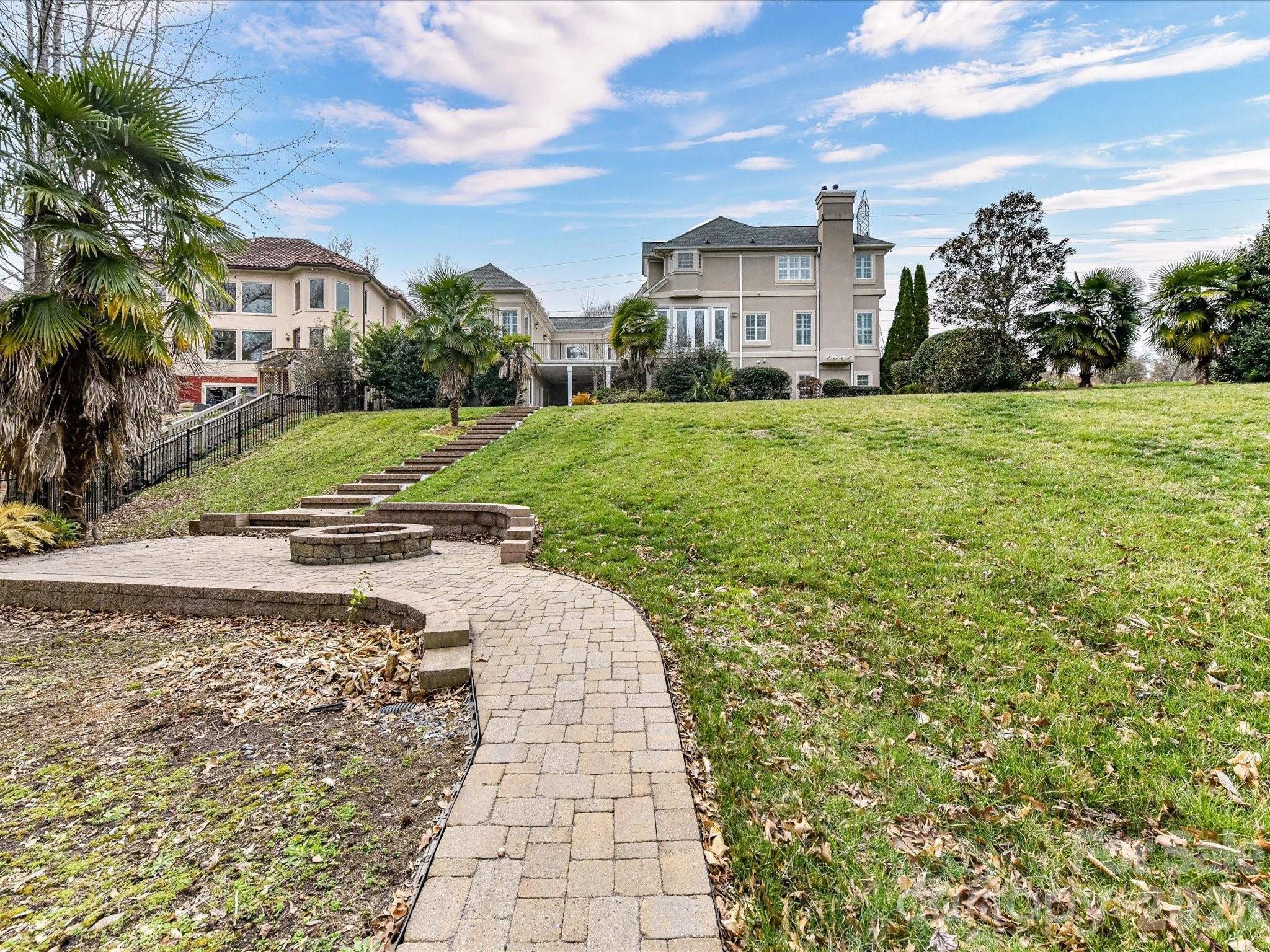 1805 Mt Isle Harbor Drive