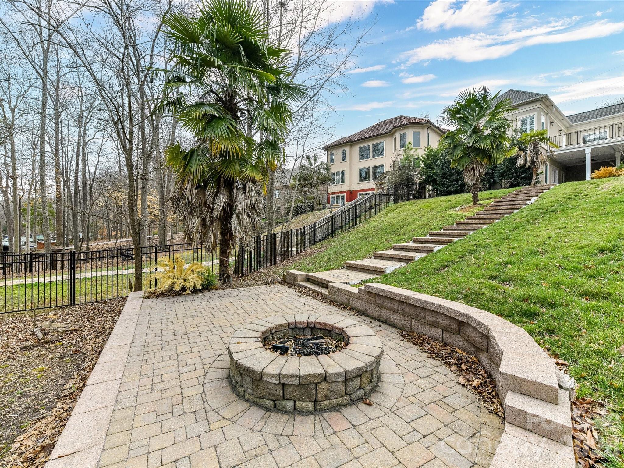 1805 Mt Isle Harbor Drive