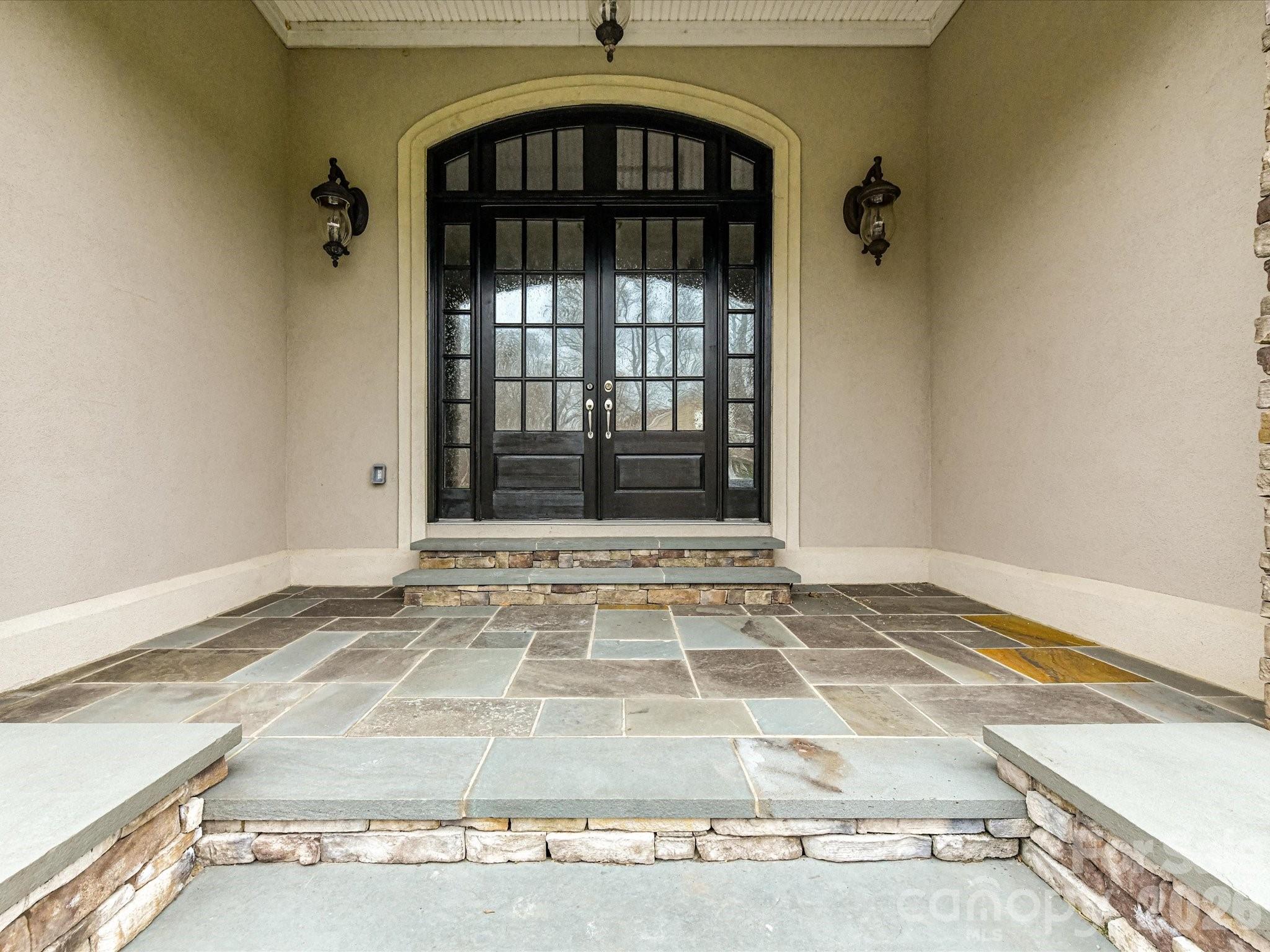 1805 Mt Isle Harbor Drive