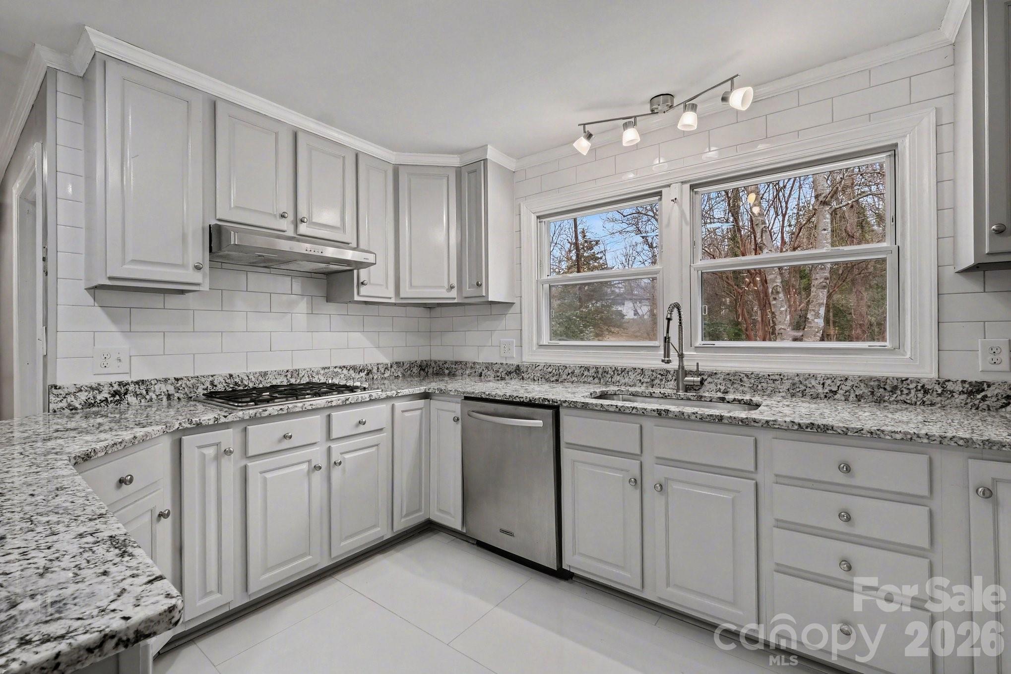 8101 Kerrybrook Circle
