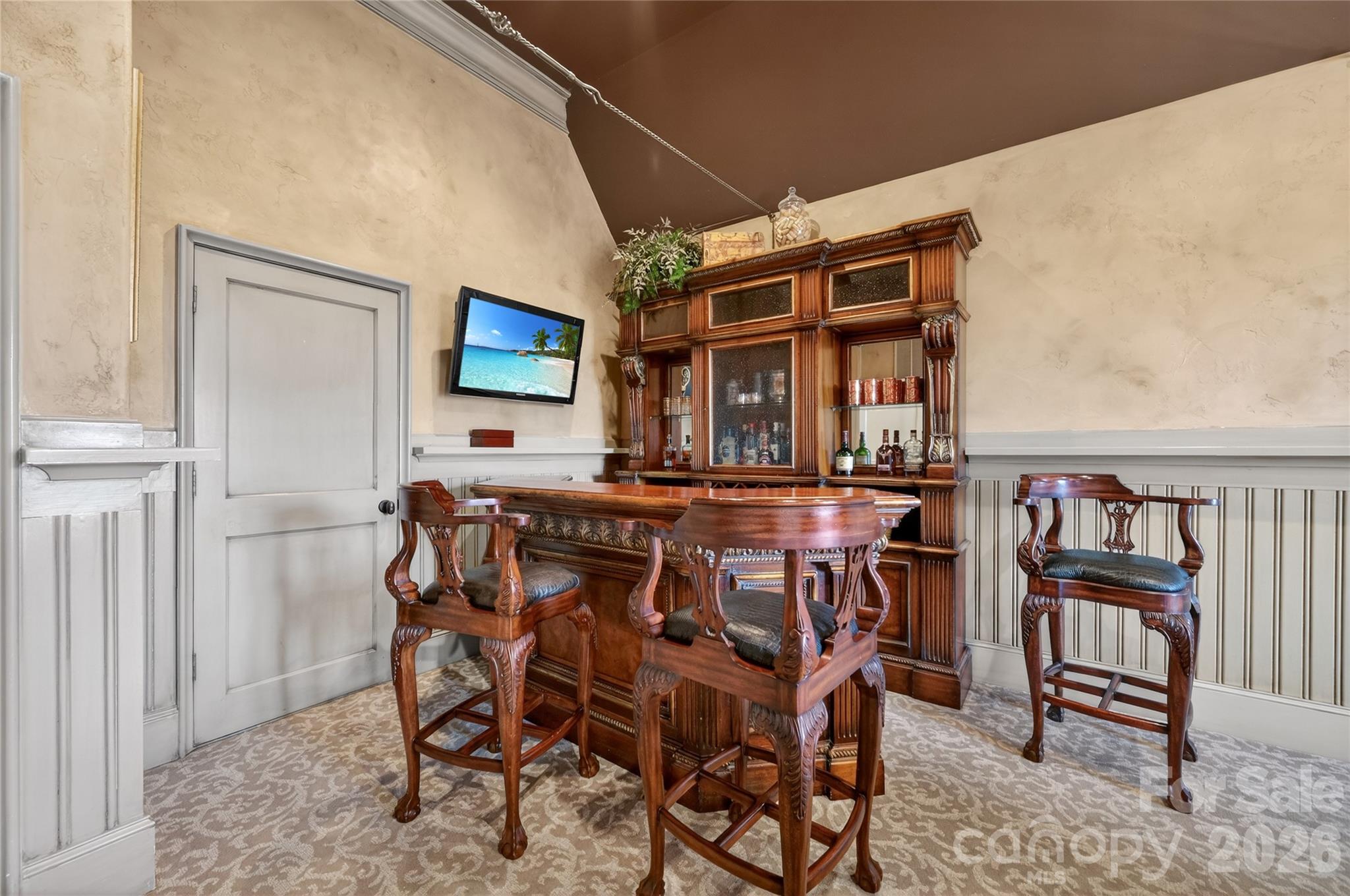 7028 Summerhill Ridge Drive