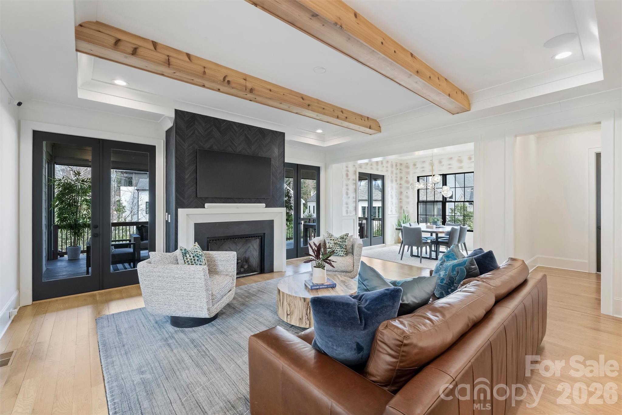 4542 Montclair Avenue