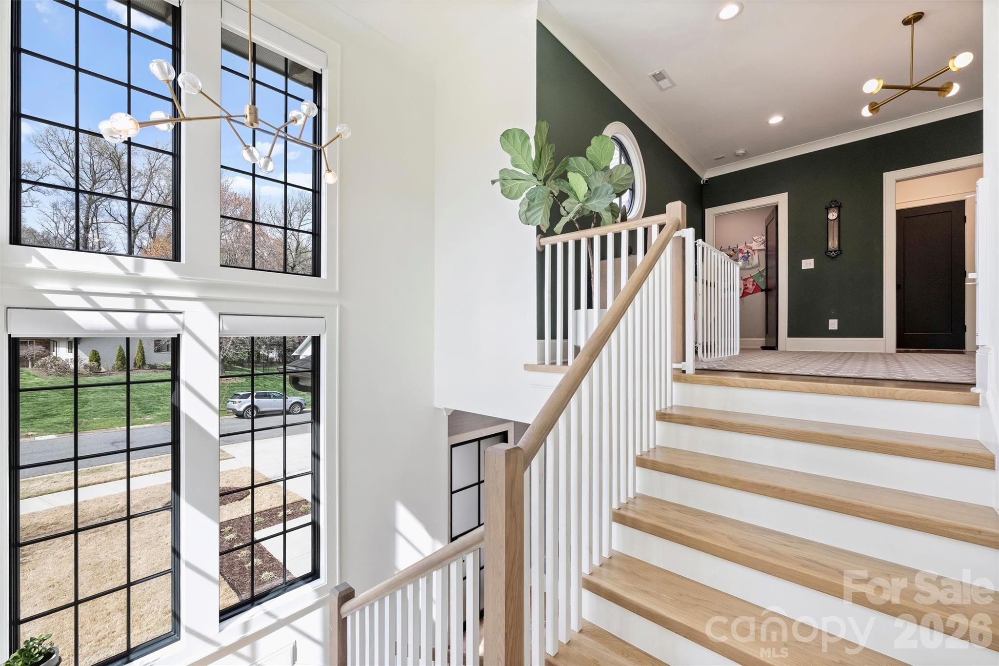4542 Montclair Avenue