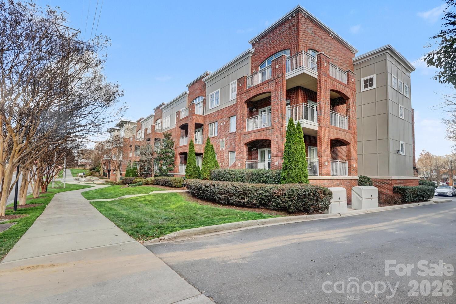 1829 Kenilworth Avenue Unit: 206B