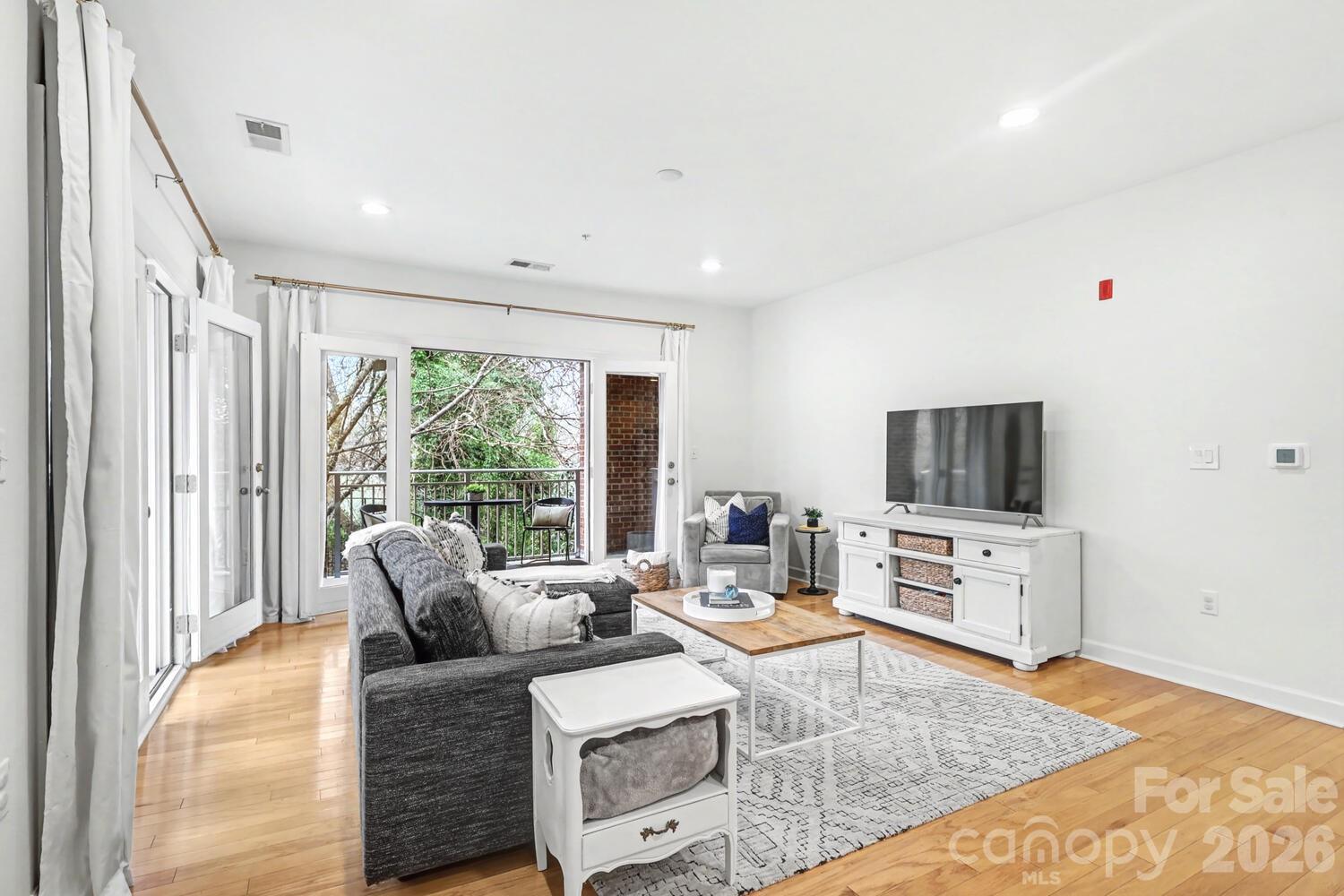 1829 Kenilworth Avenue Unit: 206B