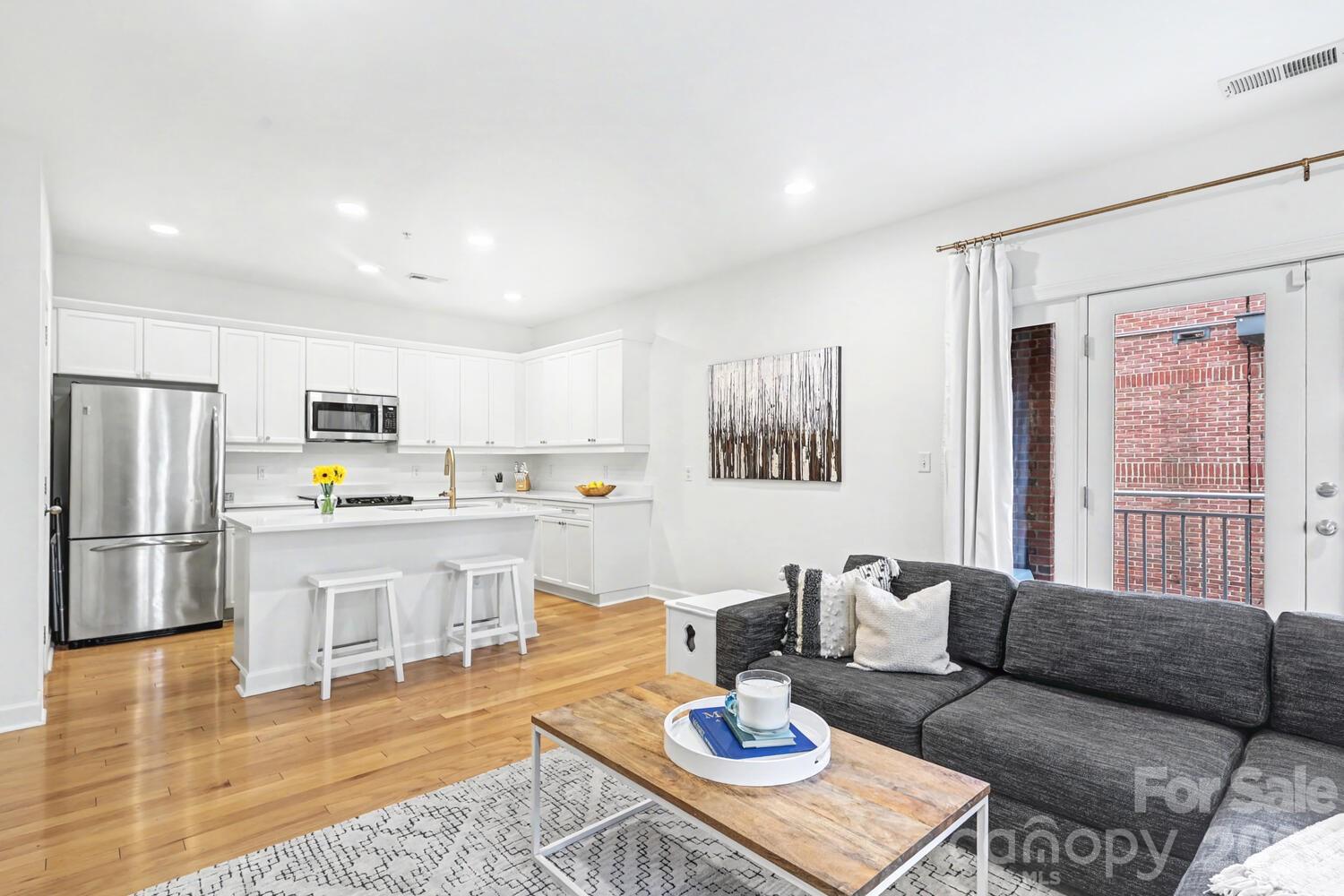 1829 Kenilworth Avenue Unit: 206B