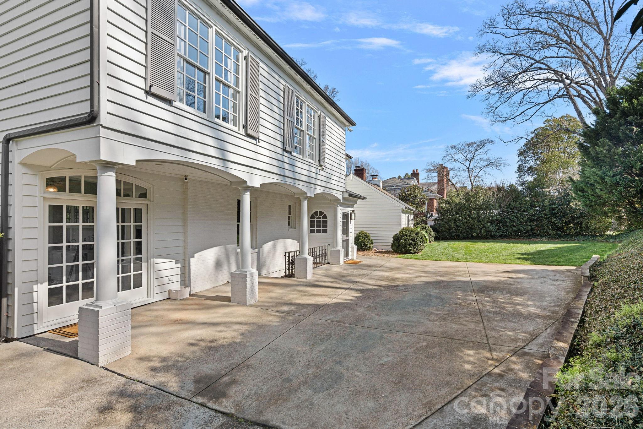 1845 Pinewood Circle