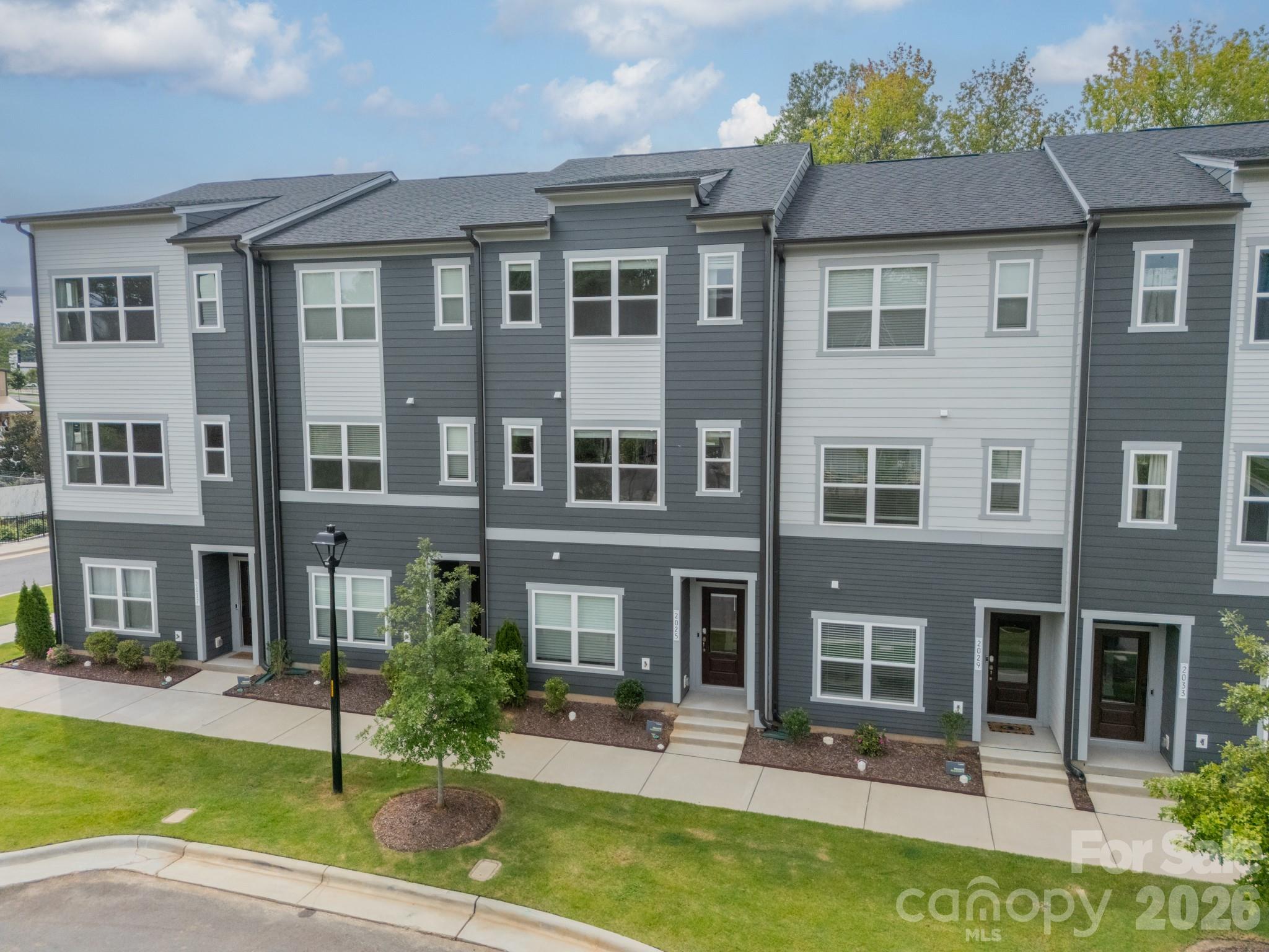 2025 Evolve Way