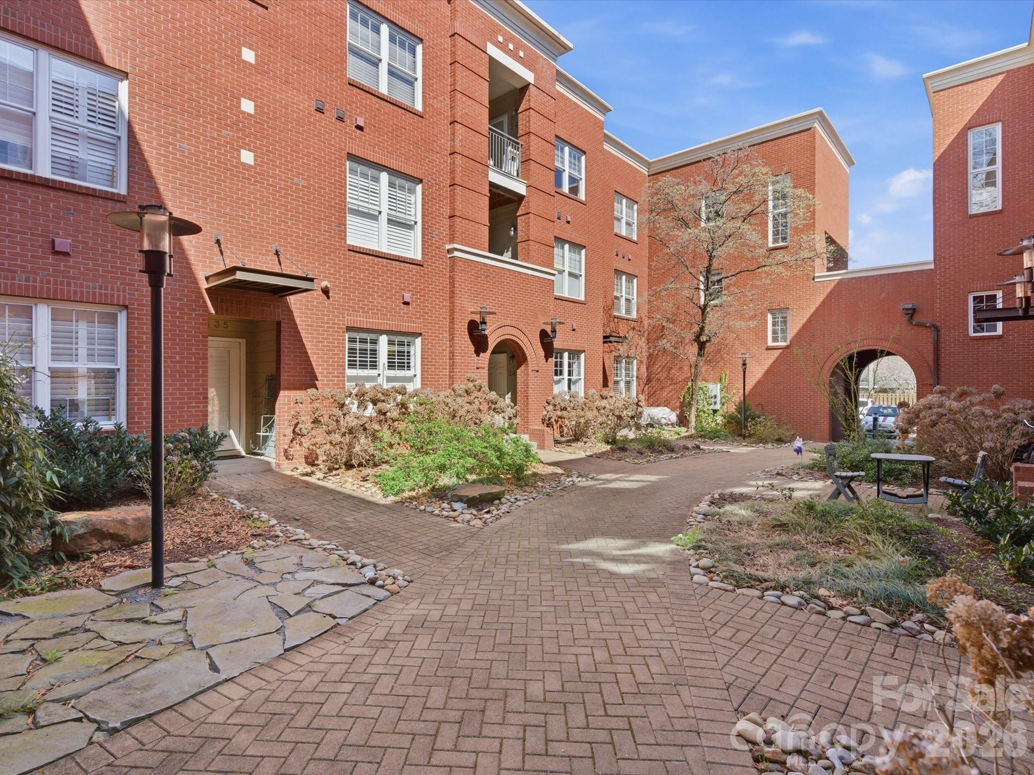 400 Clarice Avenue Unit: 160