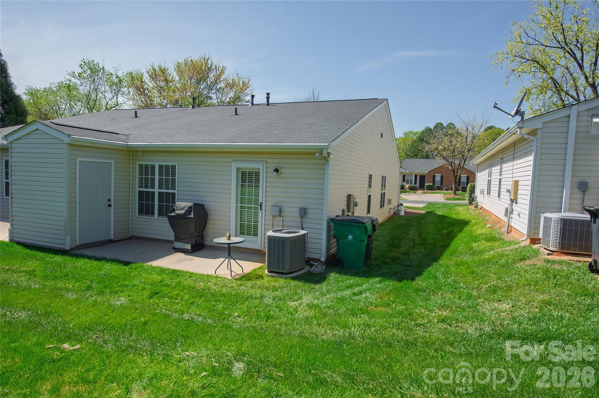 5320 Harris Cove Drive