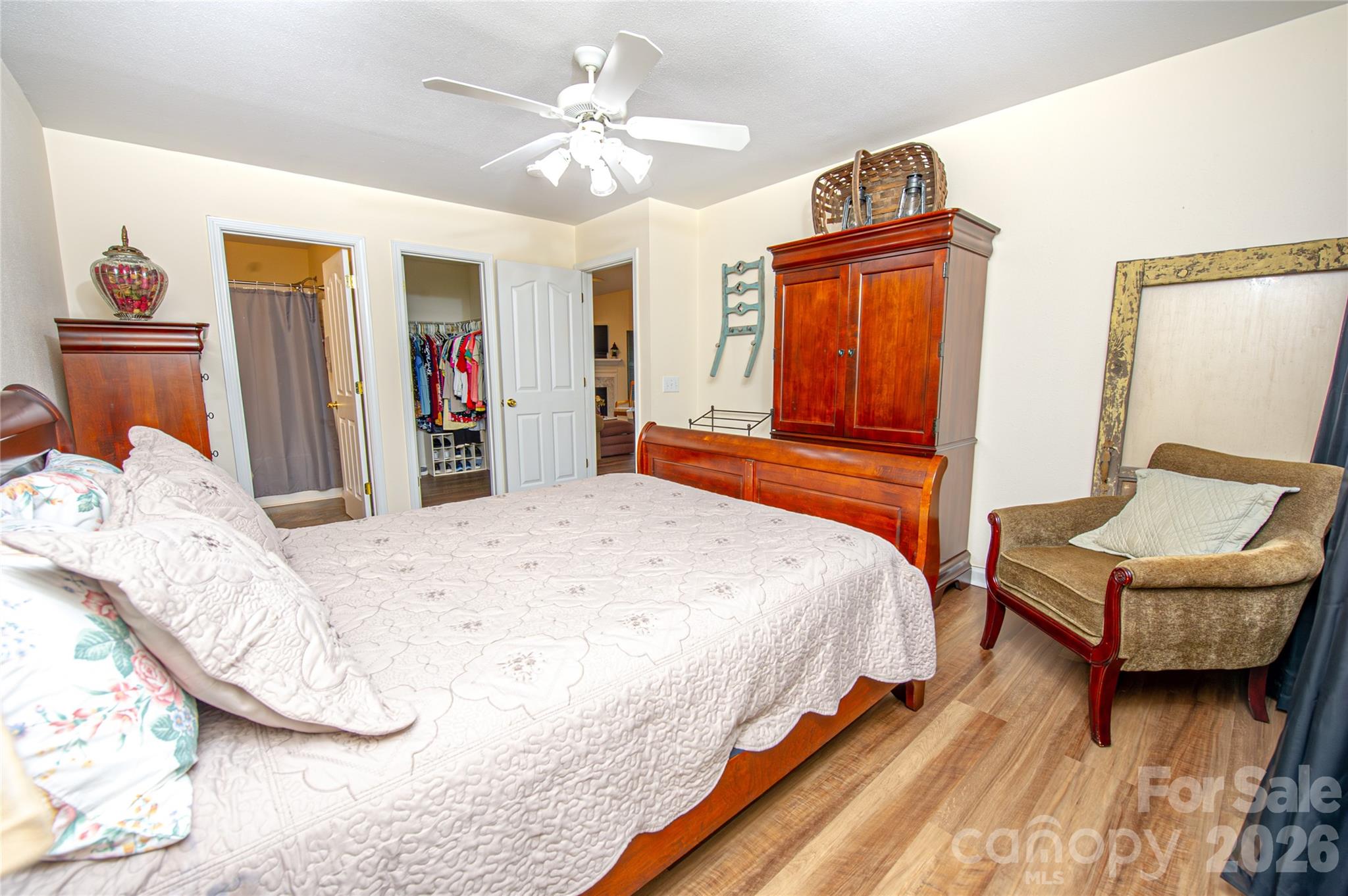 5320 Harris Cove Drive