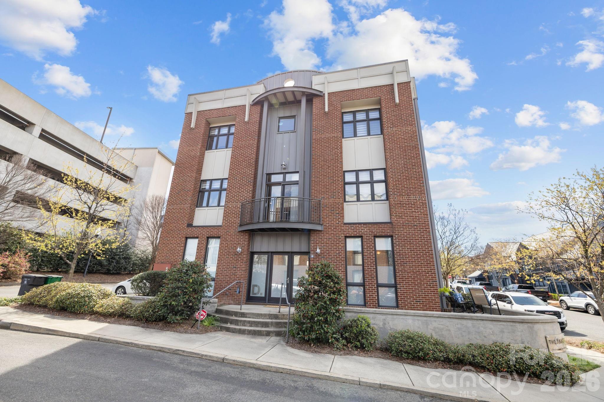 1943 Abbott Street