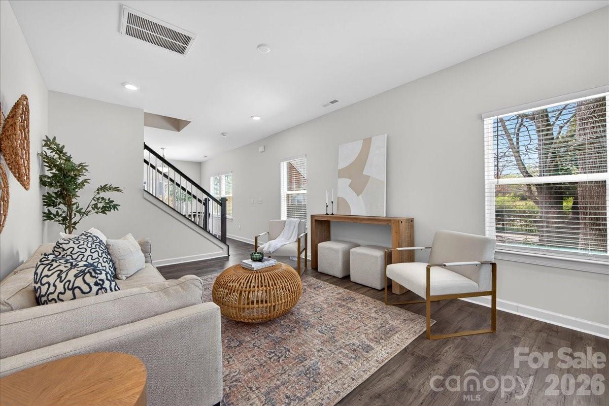 2028 Mandarin Boulevard