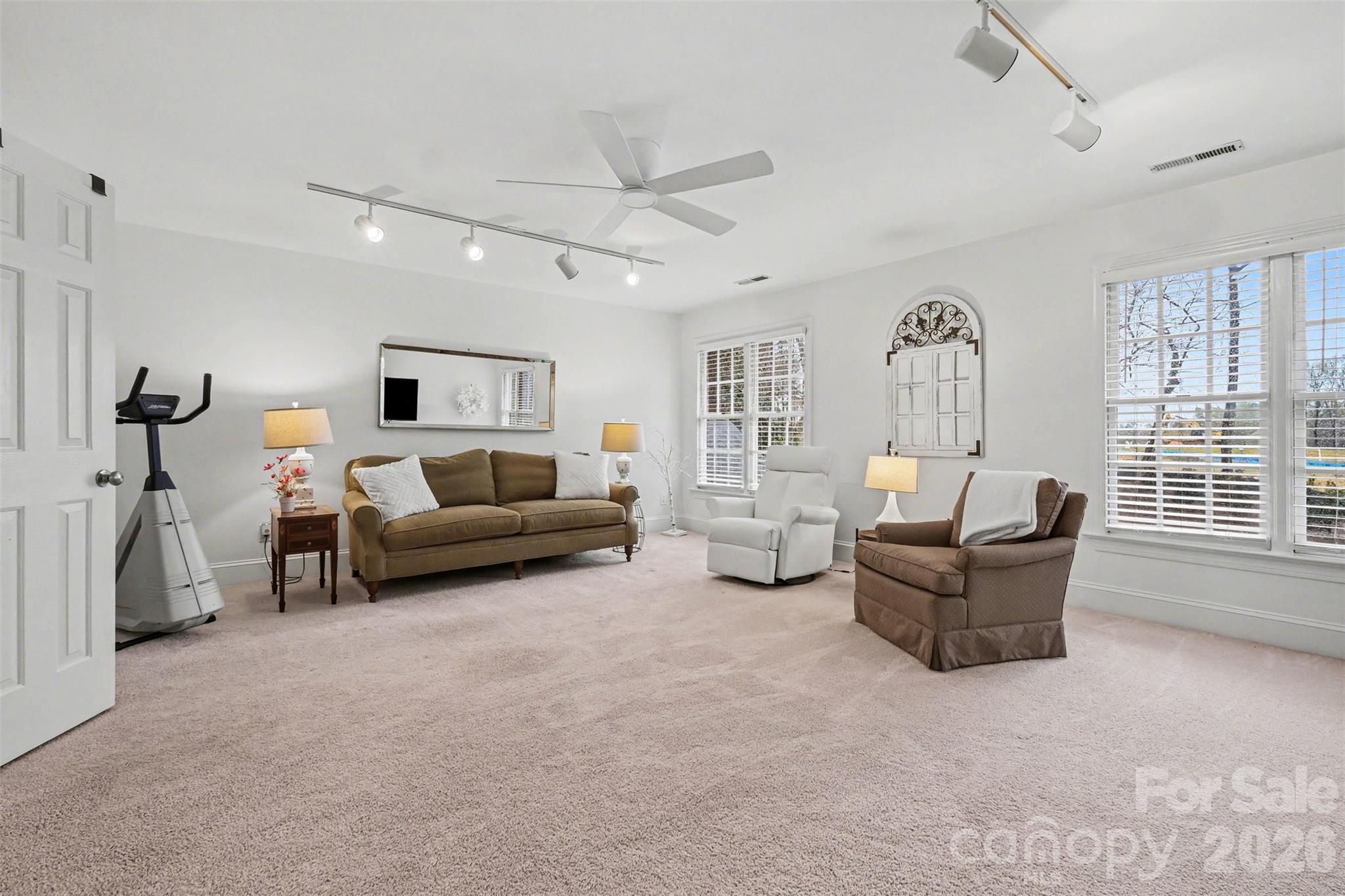 5019 Cranston Court