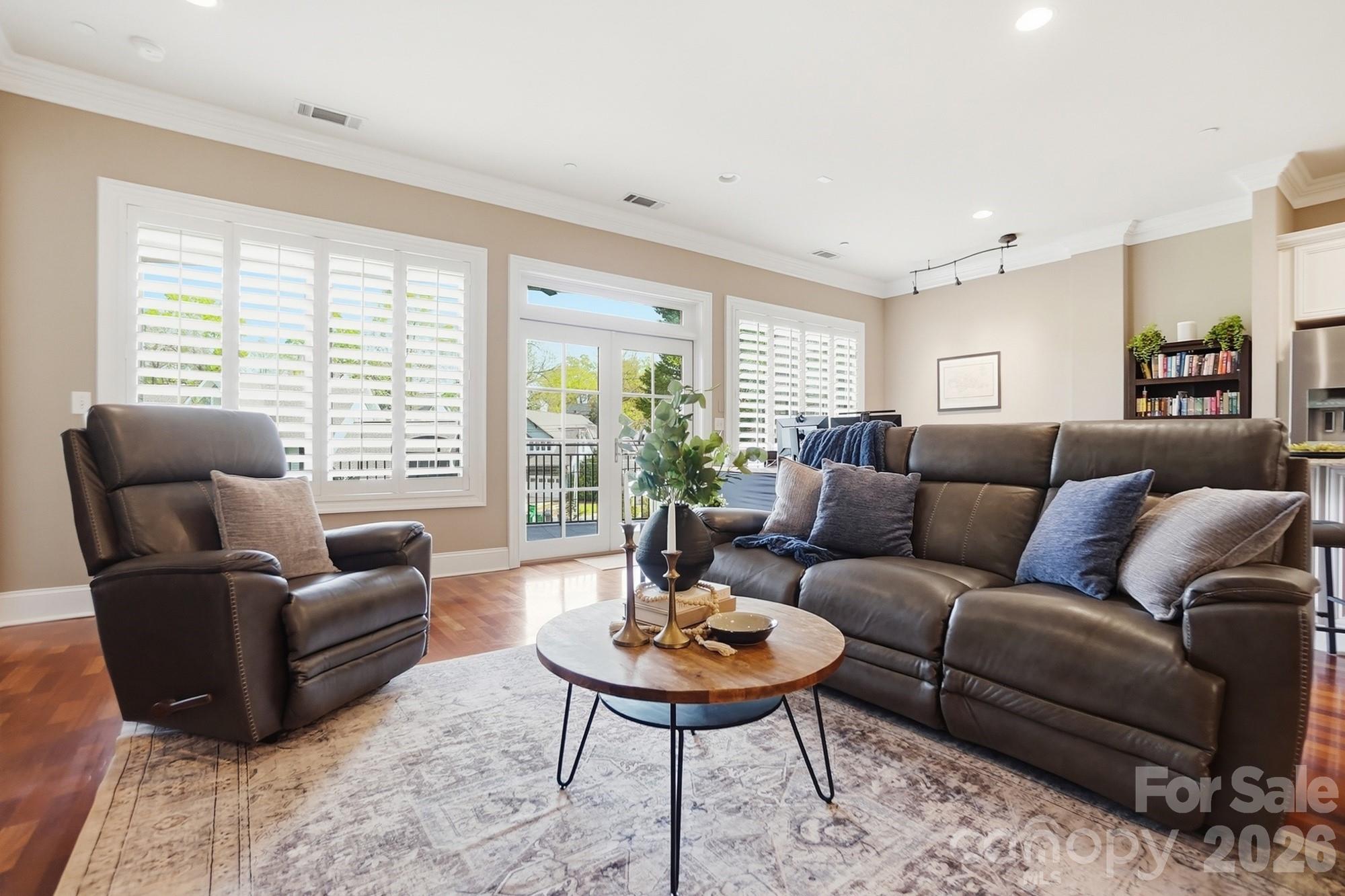 626 Queens Road Unit: 102