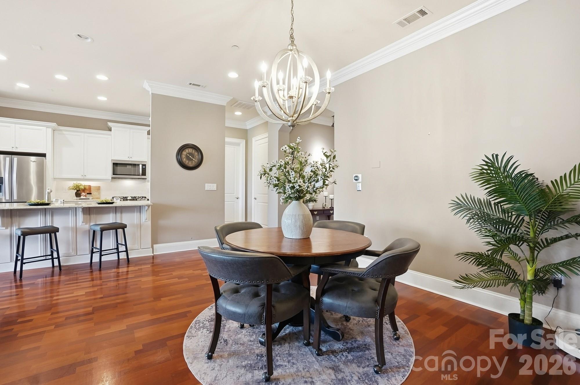 626 Queens Road Unit: 102