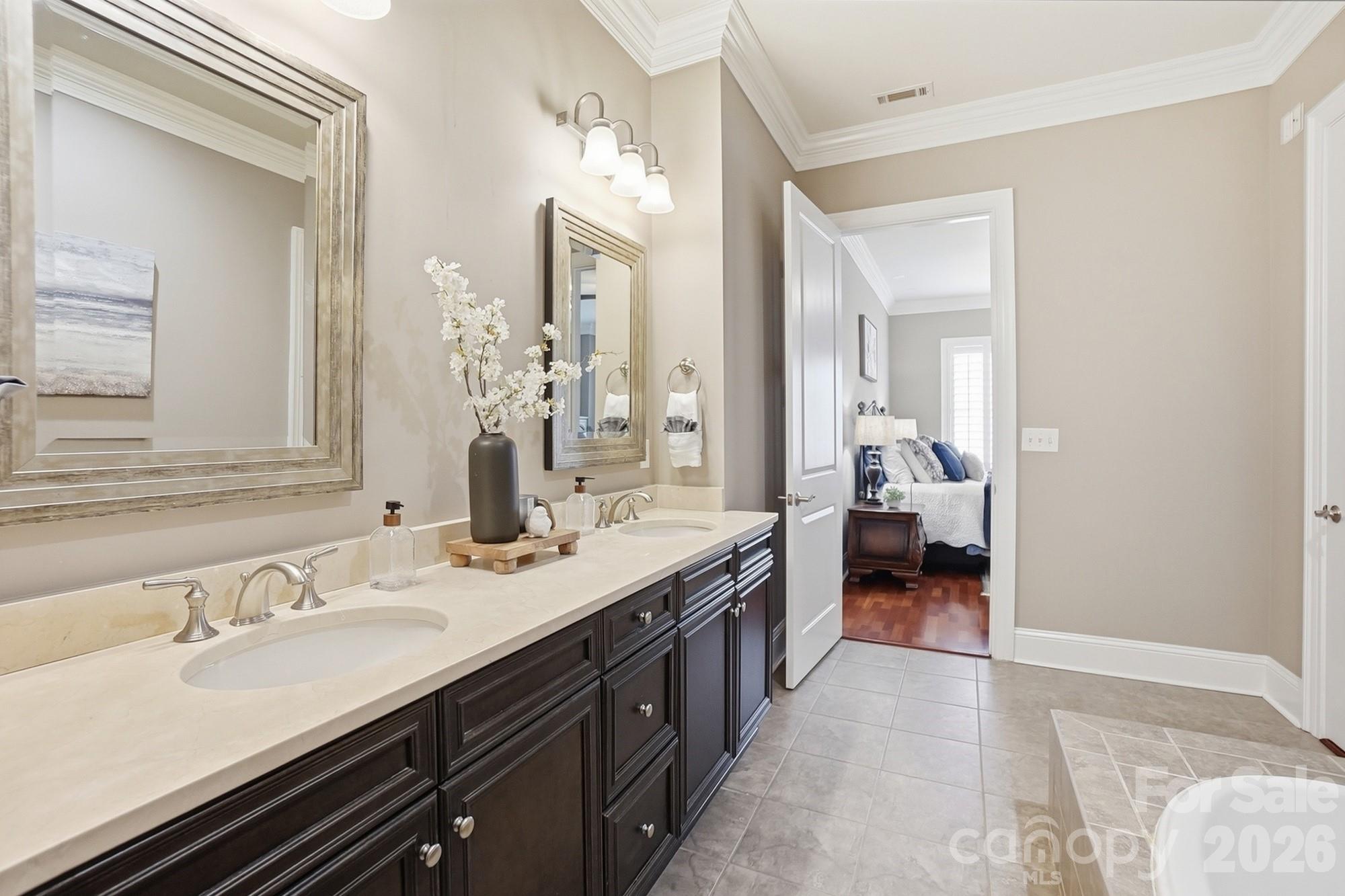 626 Queens Road Unit: 102