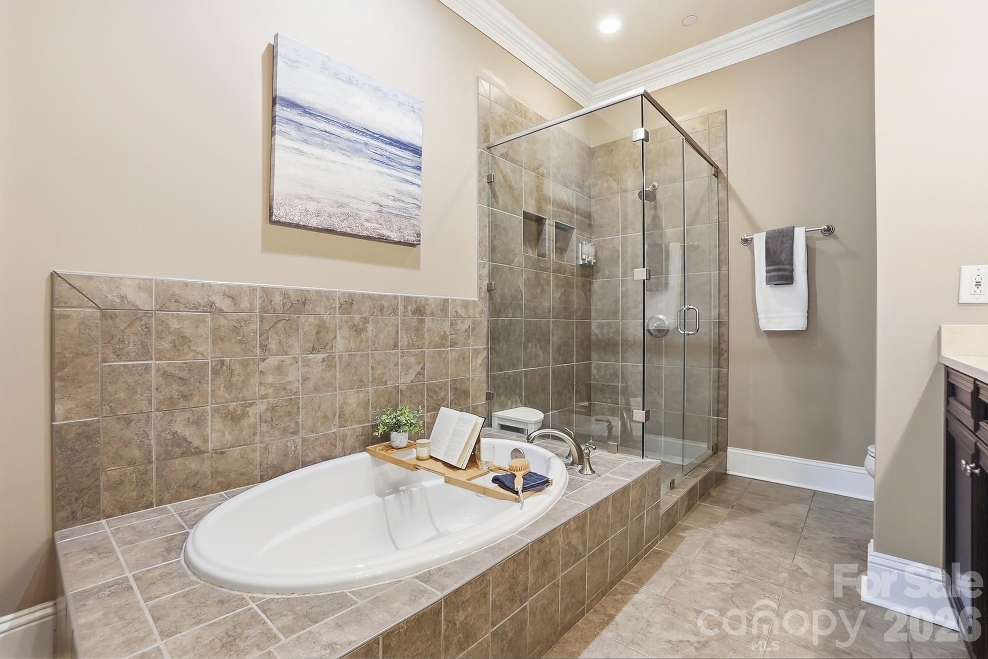 626 Queens Road Unit: 102