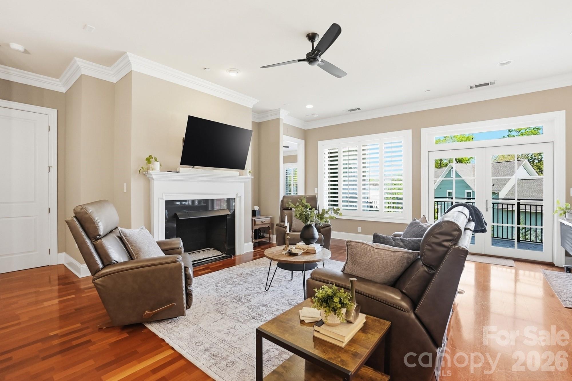 626 Queens Road Unit: 102